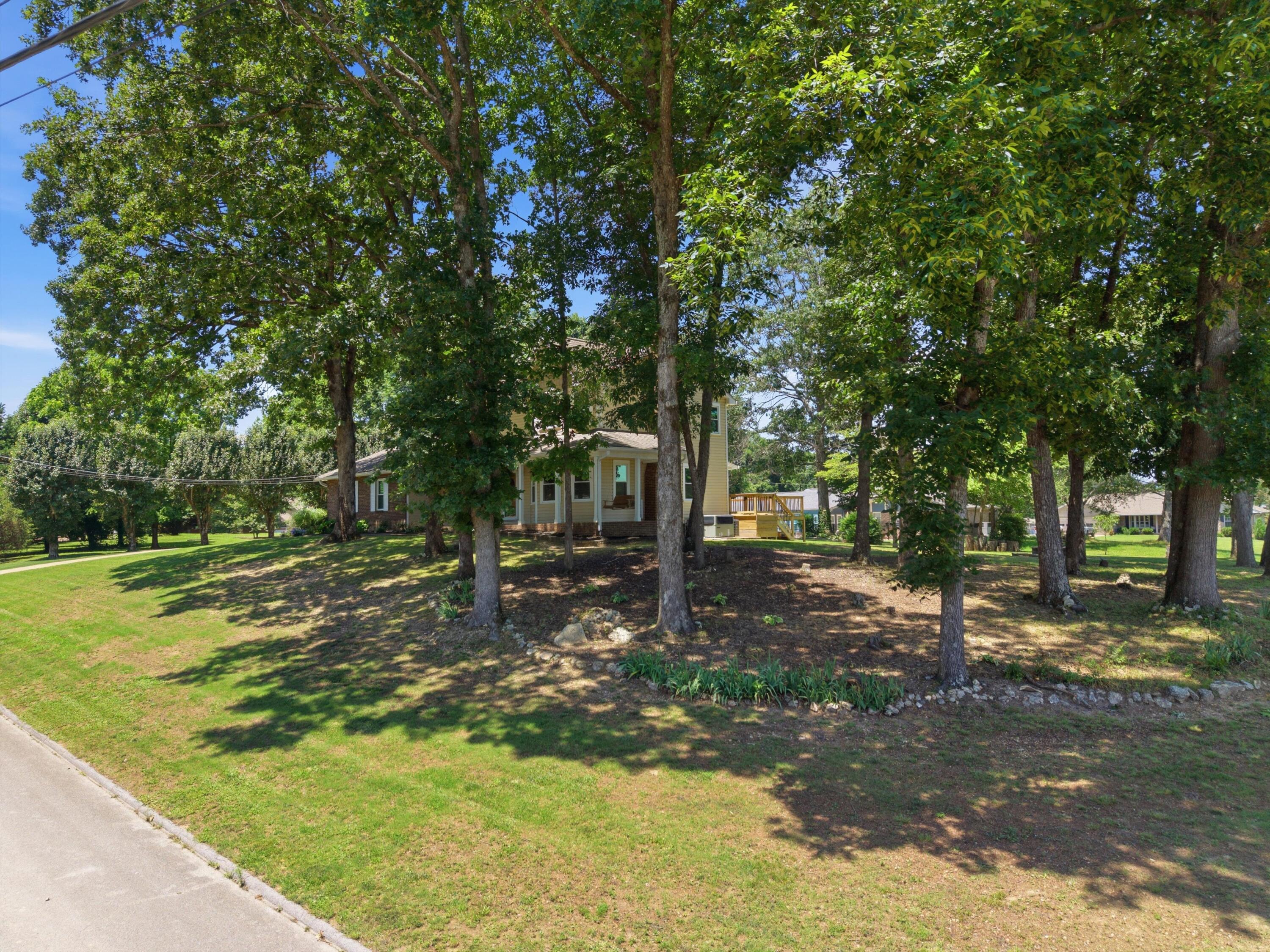 5308 Woody Trail