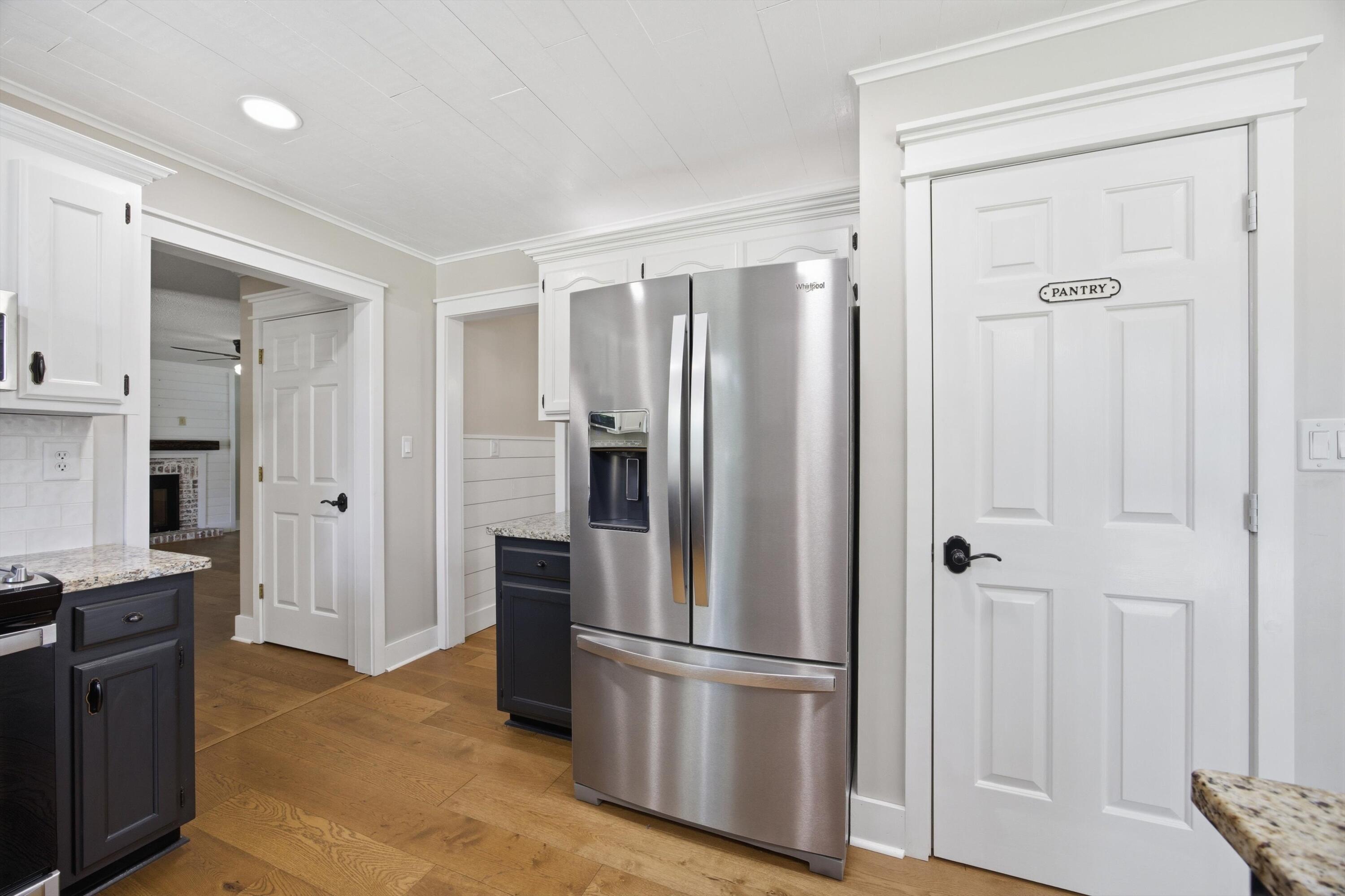 5308 Woody Trail