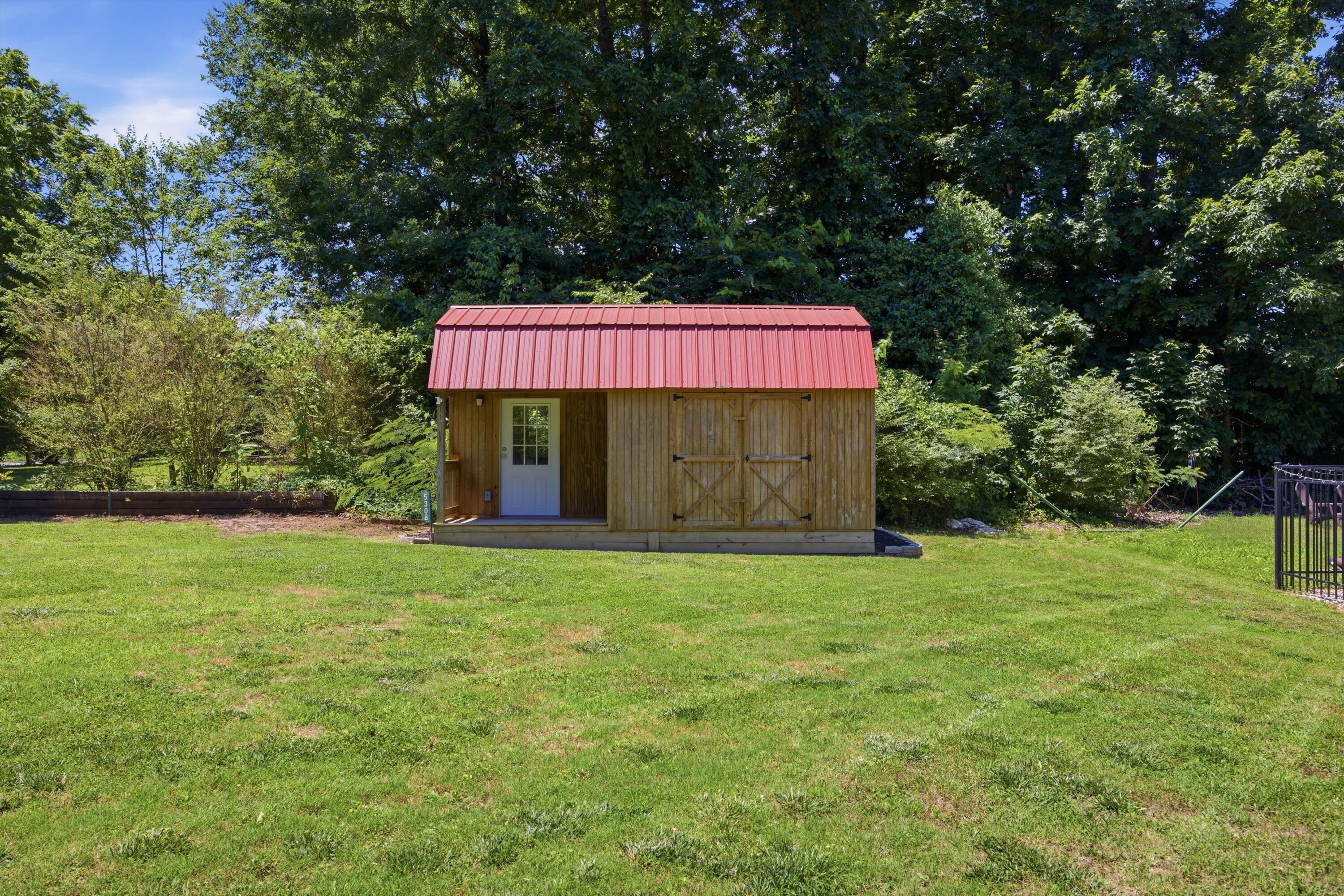 5308 Woody Trail