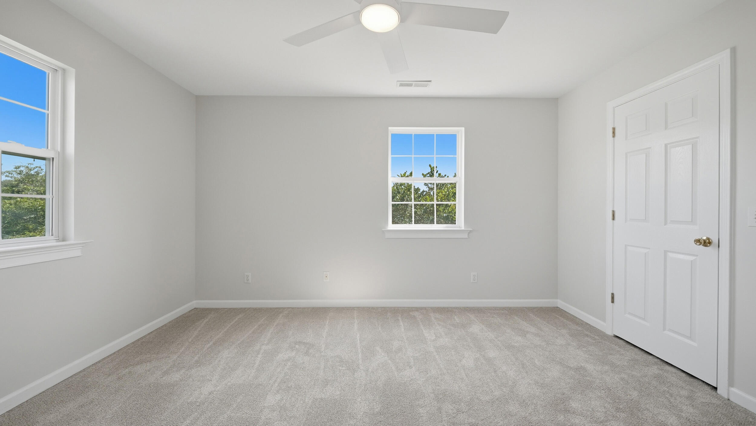 168 Windermere Lane NE
