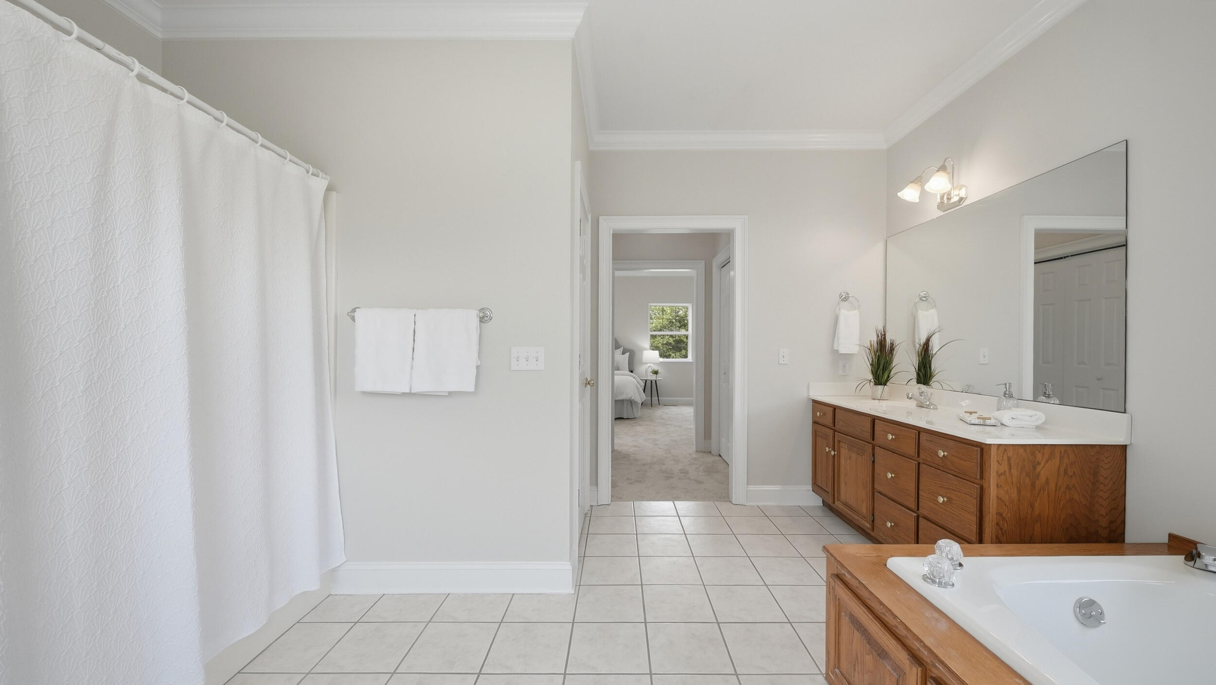 168 Windermere Lane NE