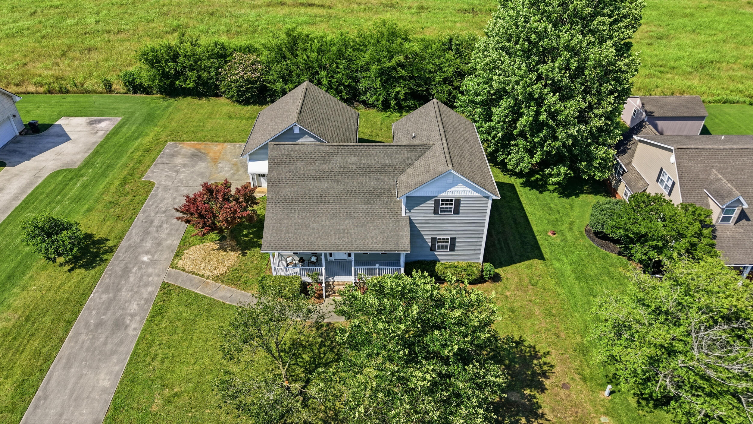 168 Windermere Lane NE