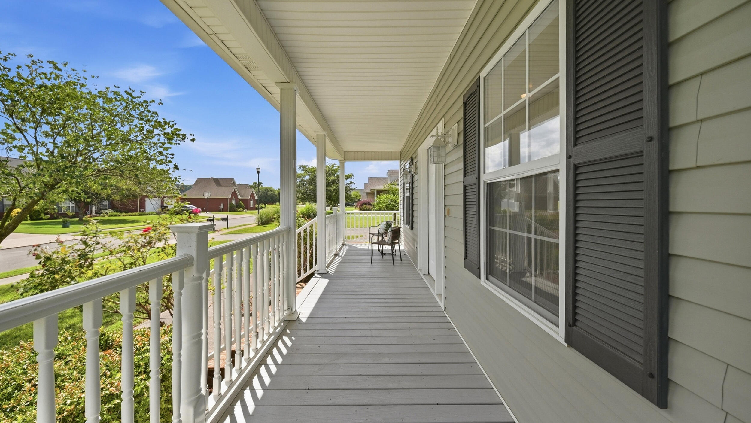 168 Windermere Lane NE