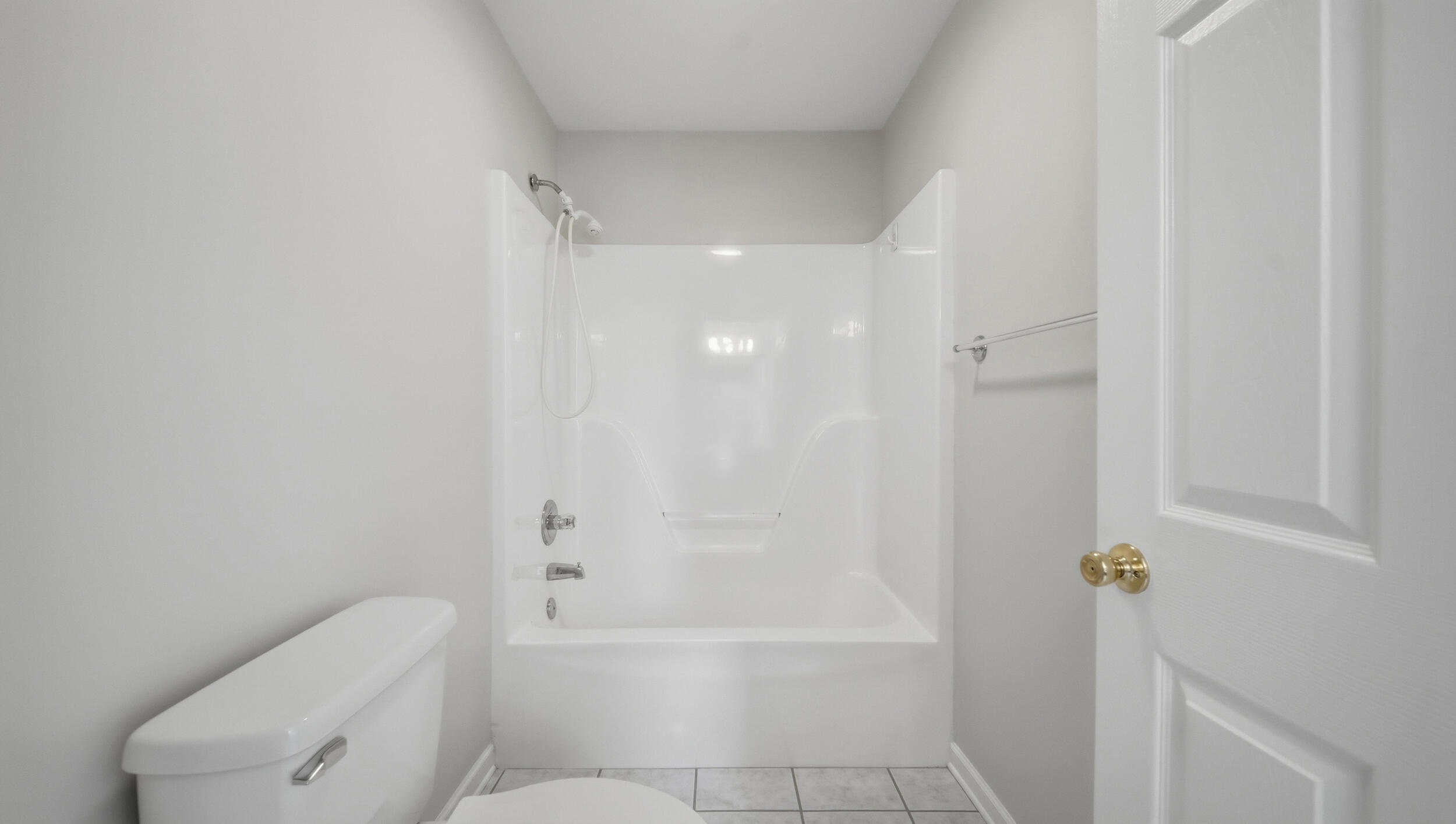 168 Windermere Lane NE
