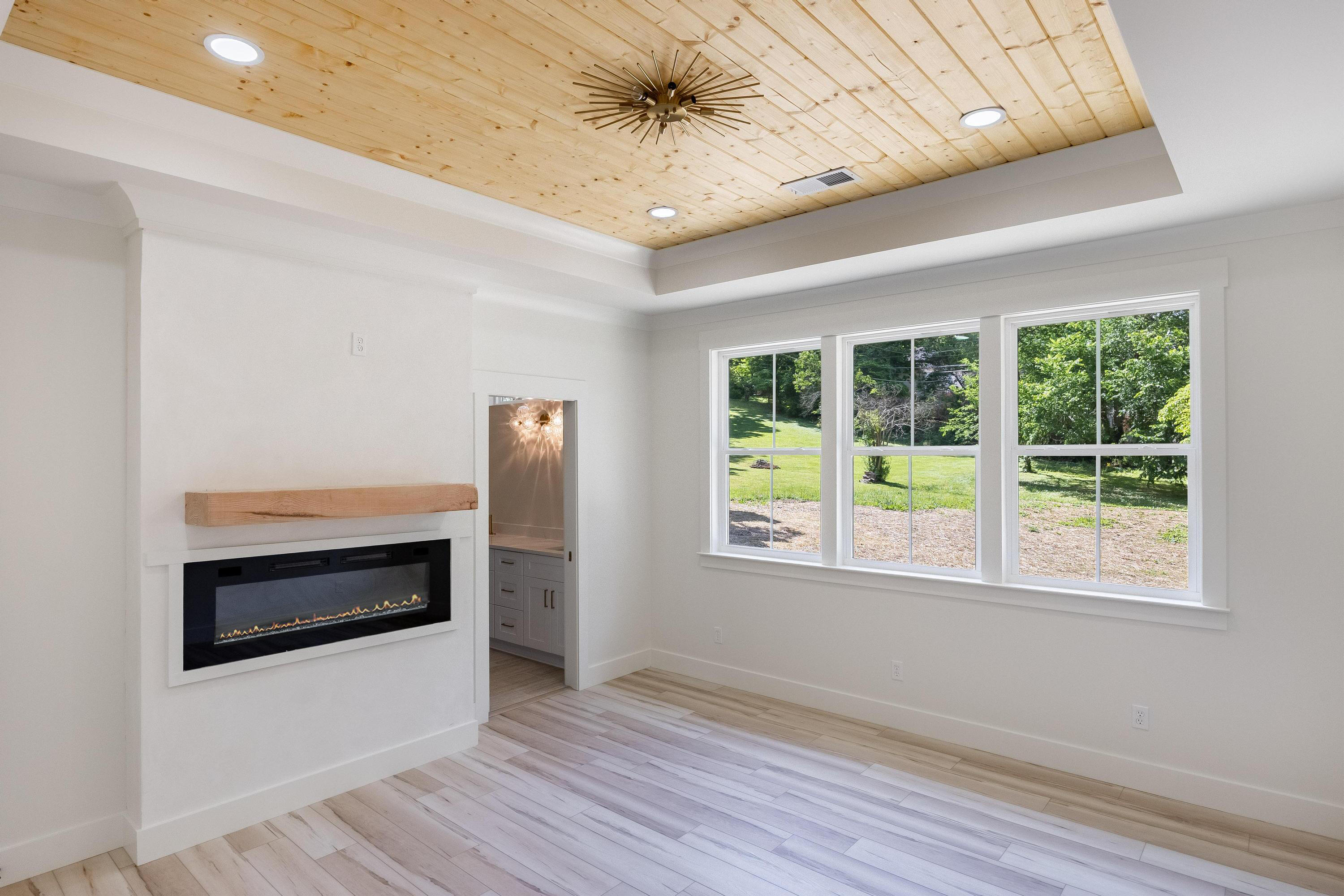 1706 Ray Jo Circle