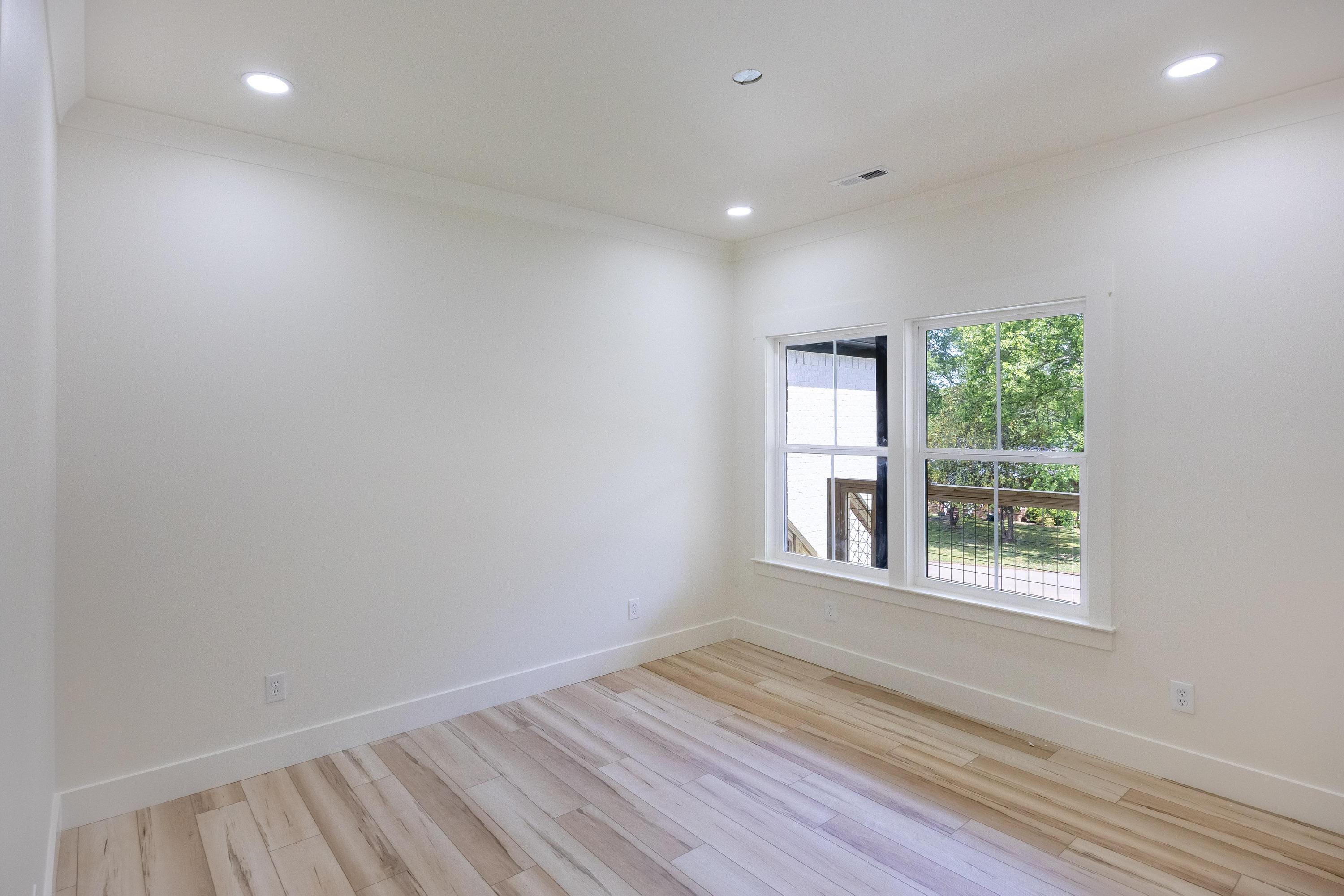 1706 Ray Jo Circle