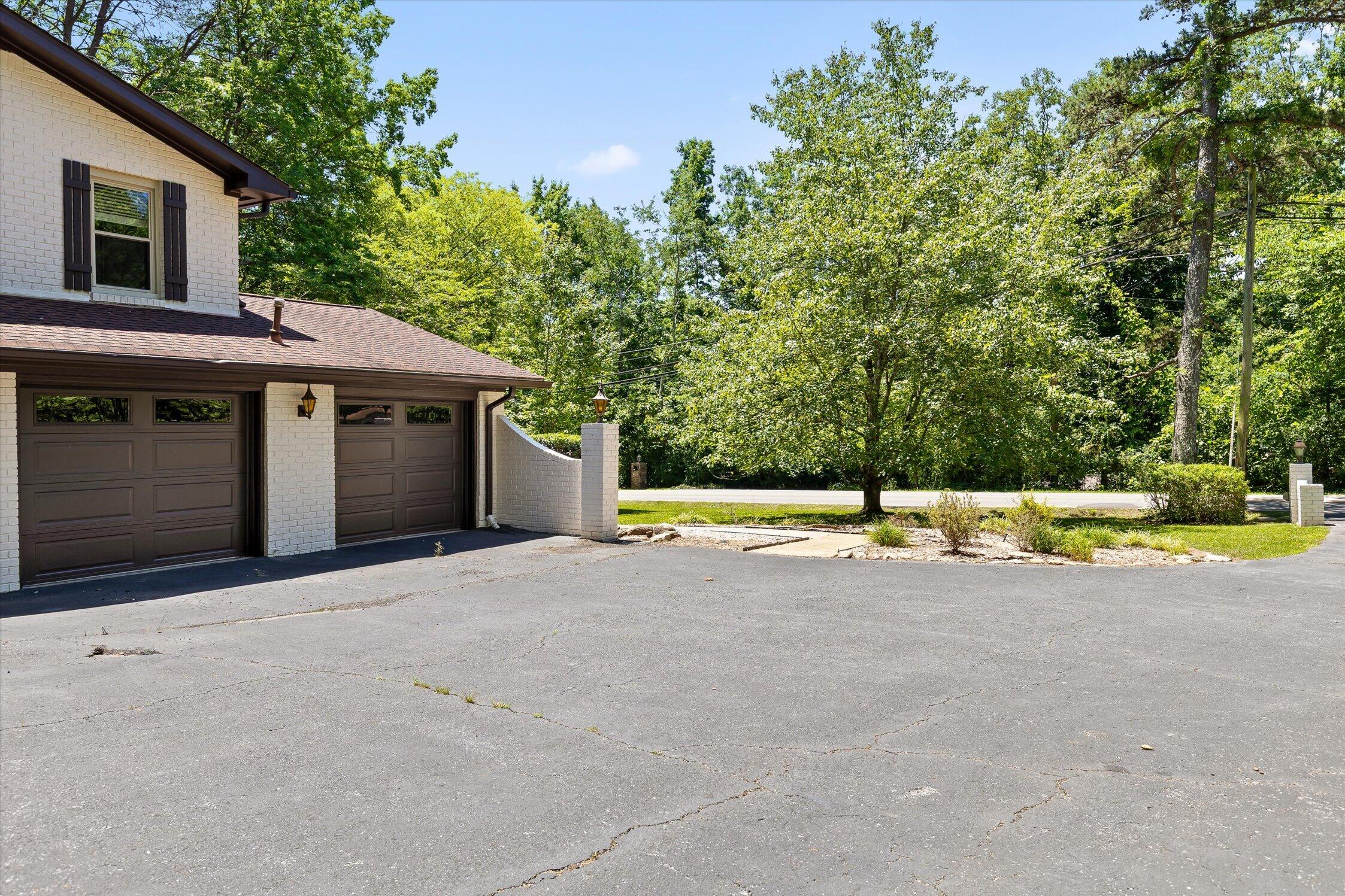 135 Palisades Drive