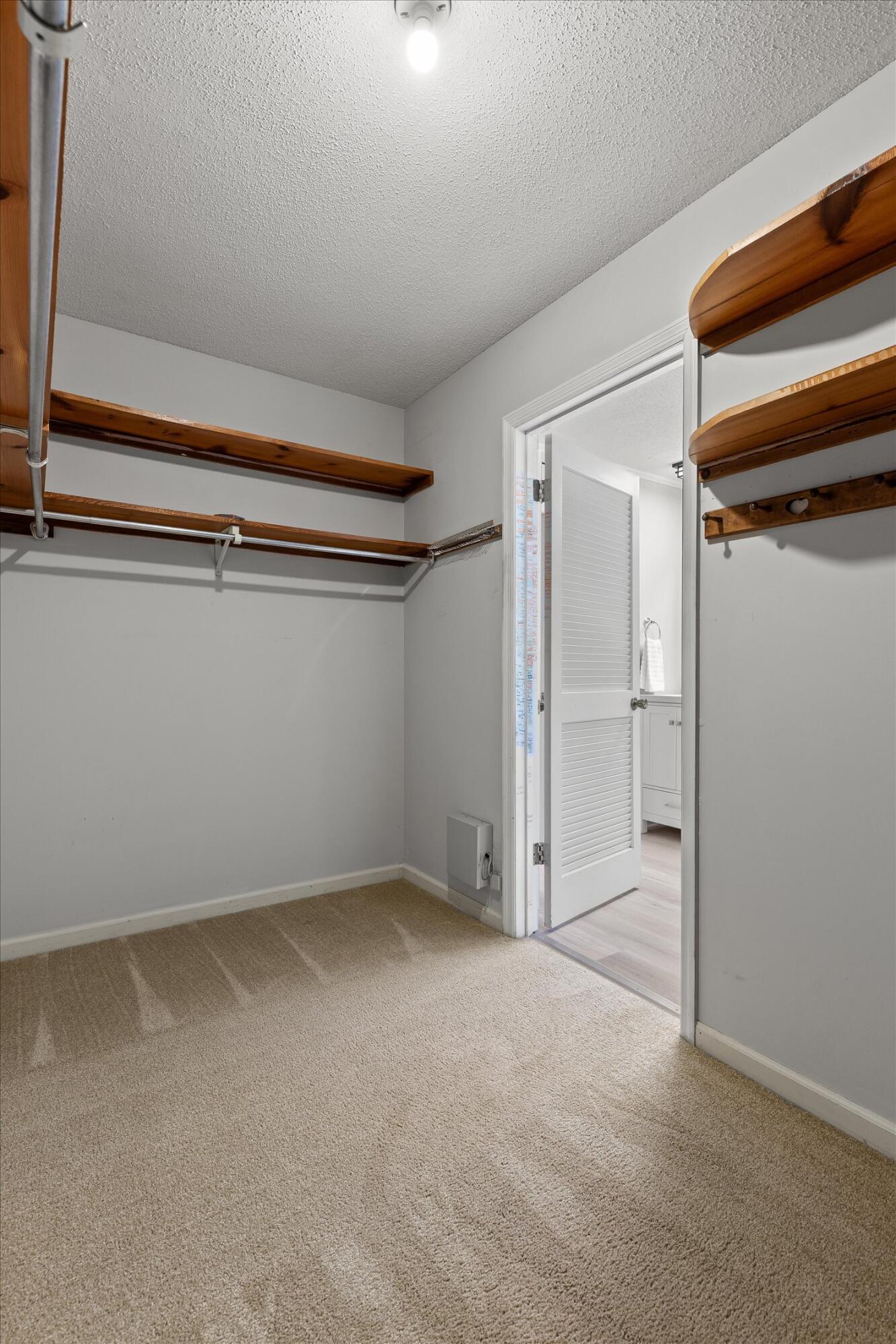 135 Palisades Drive