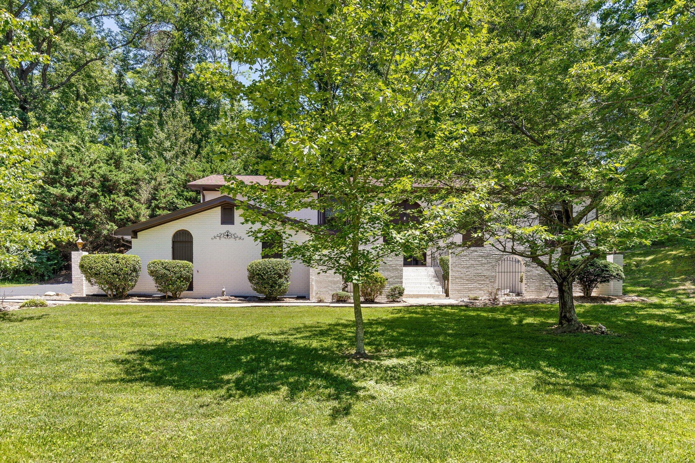 135 Palisades Drive