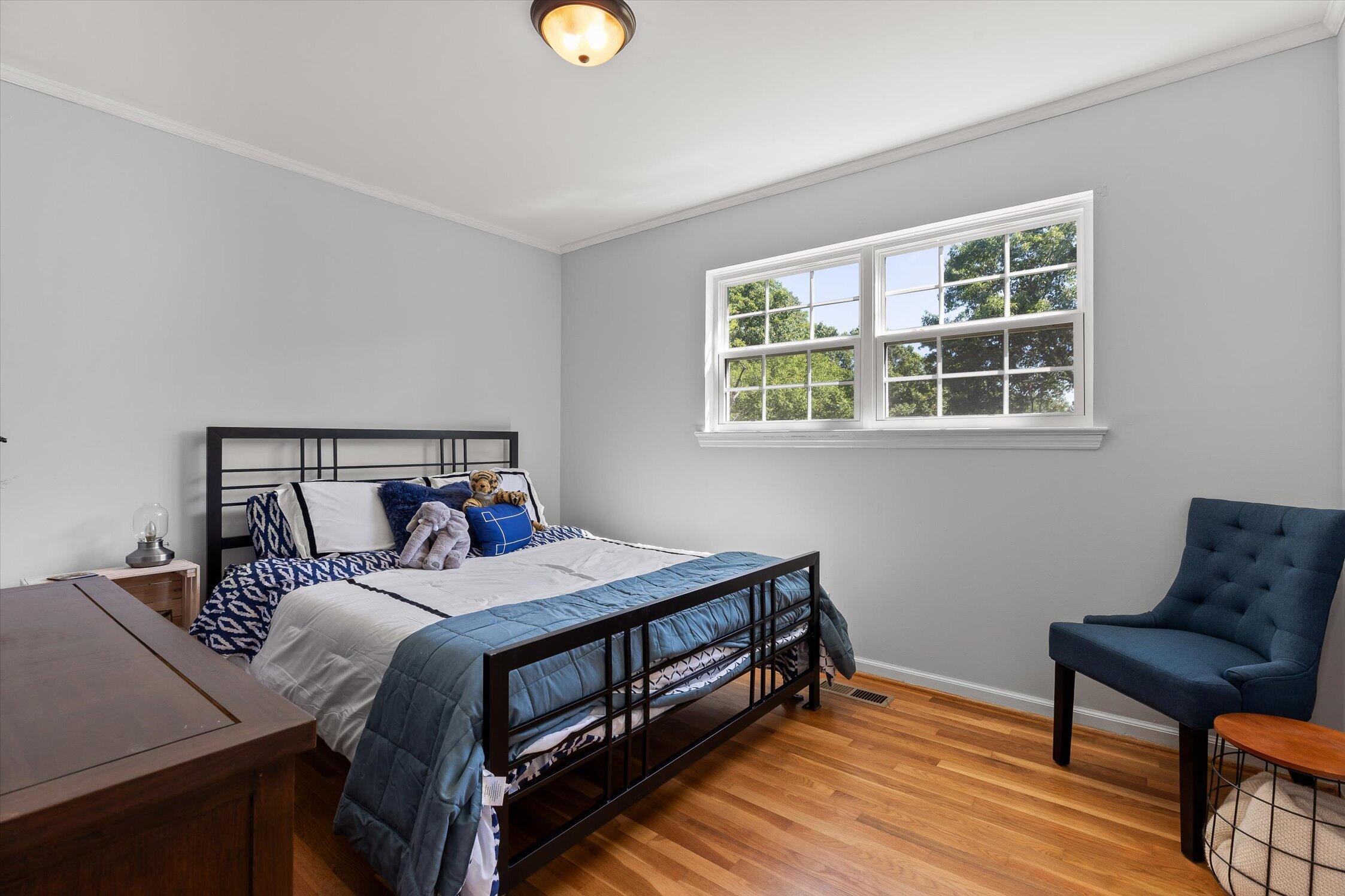 404 Lark Lane