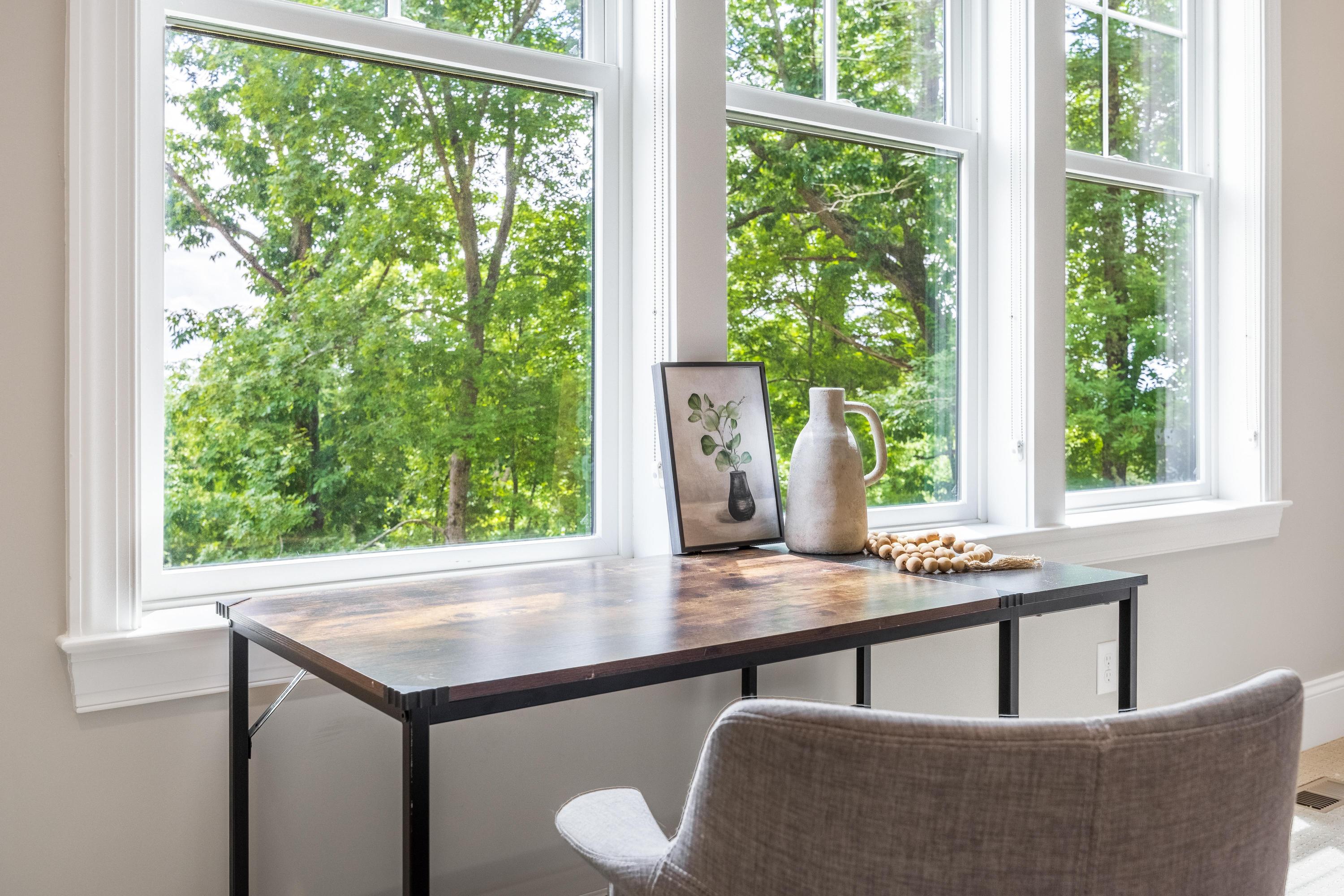 2214 Horizons View Drive