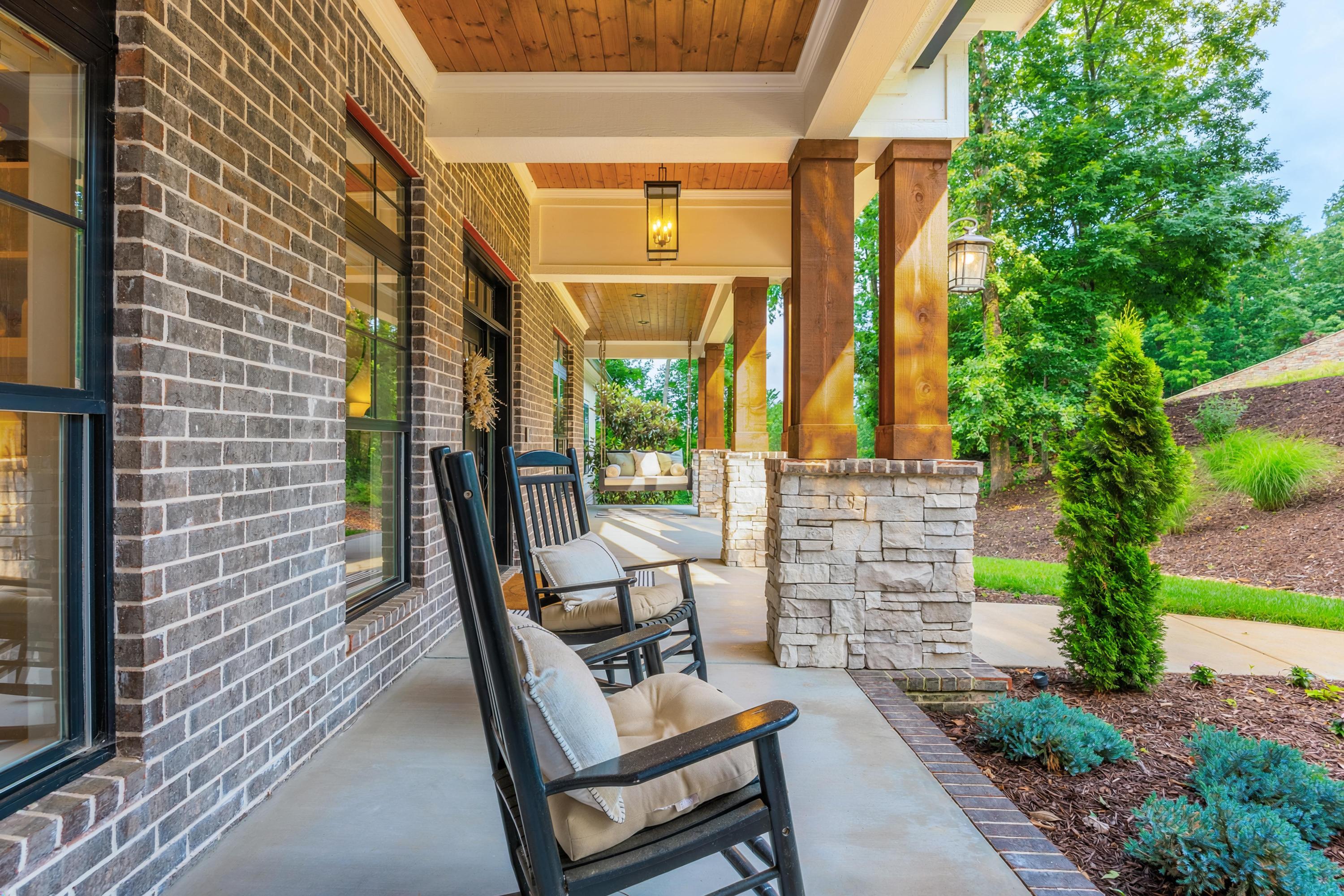 2214 Horizons View Drive