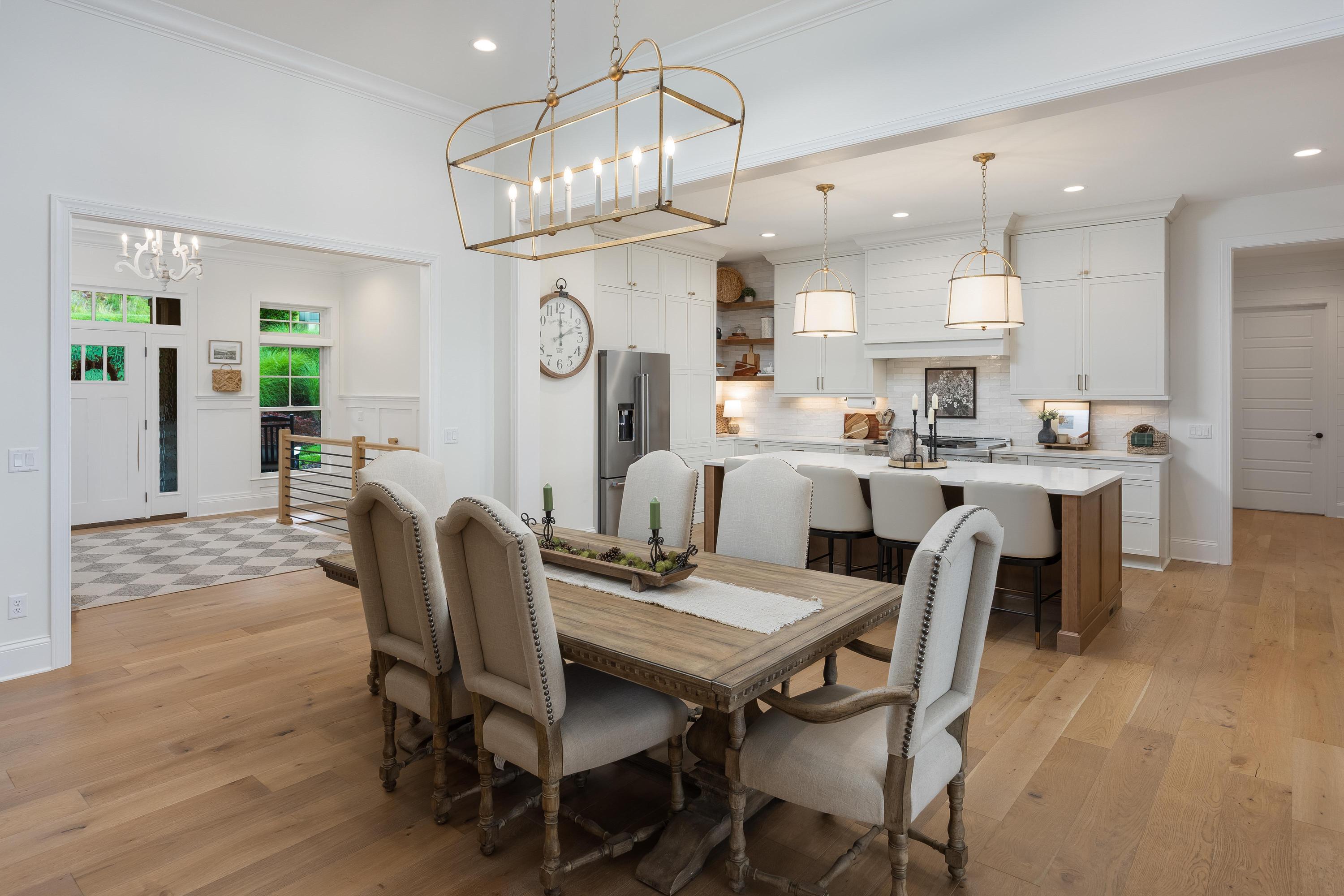 2214 Horizons View Drive