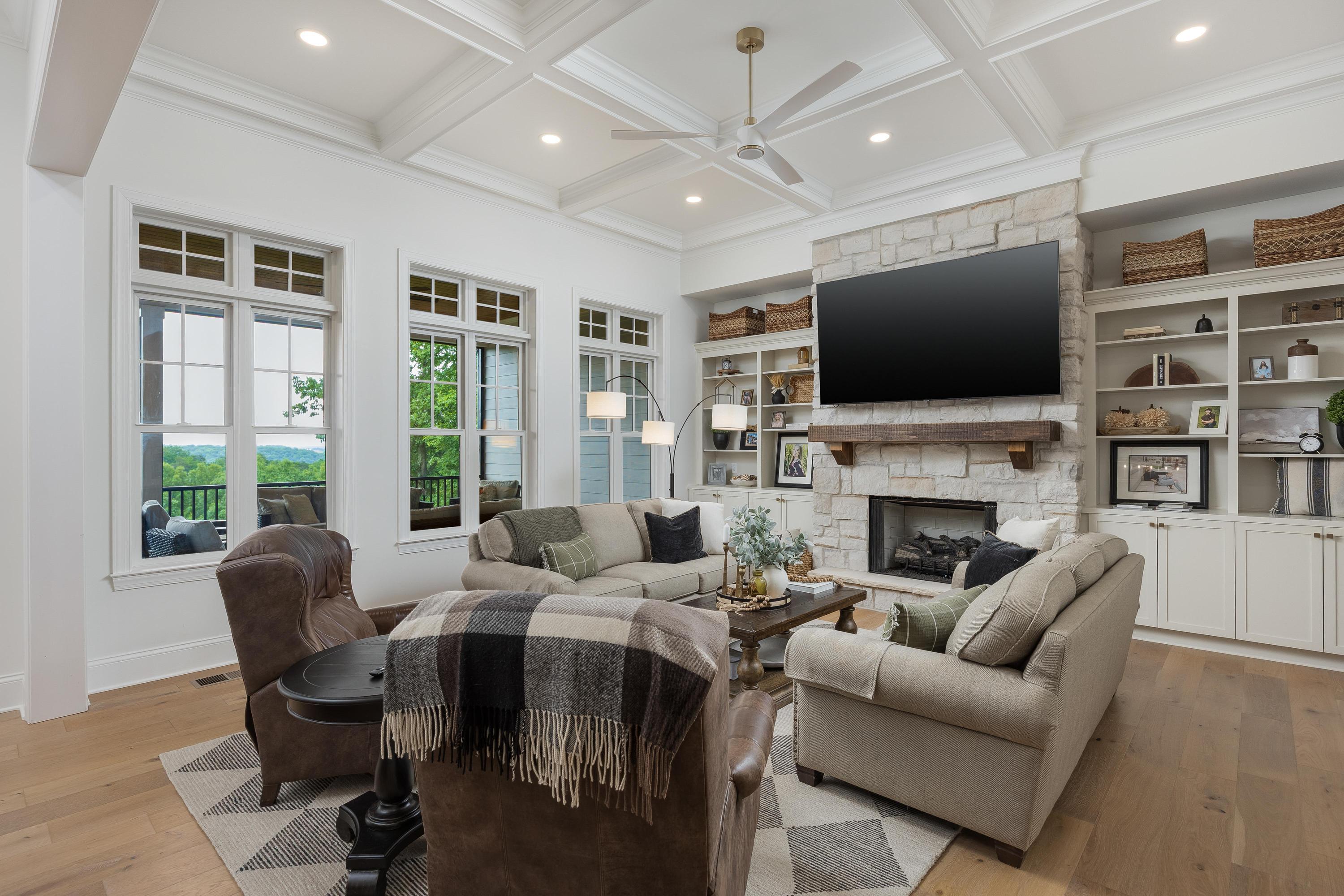 2214 Horizons View Drive