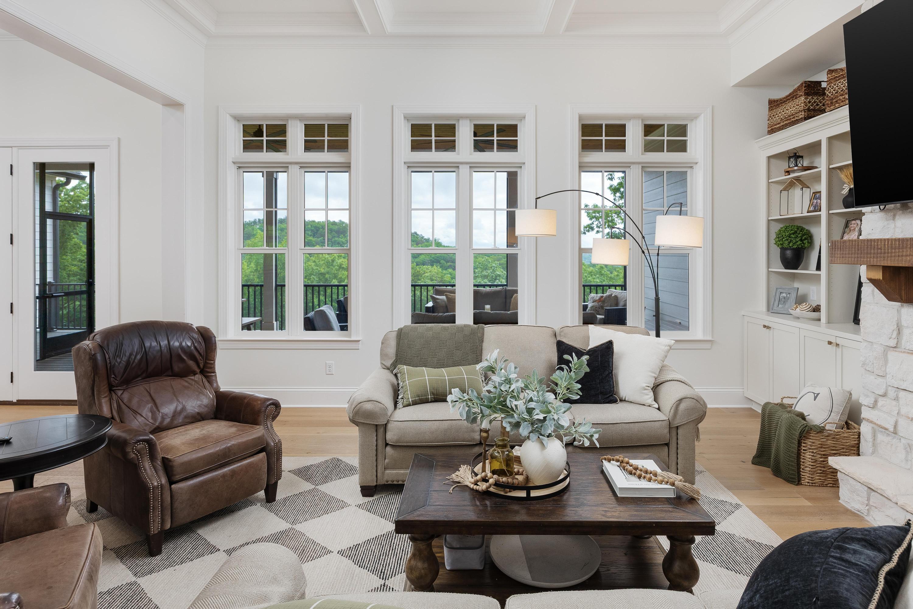 2214 Horizons View Drive