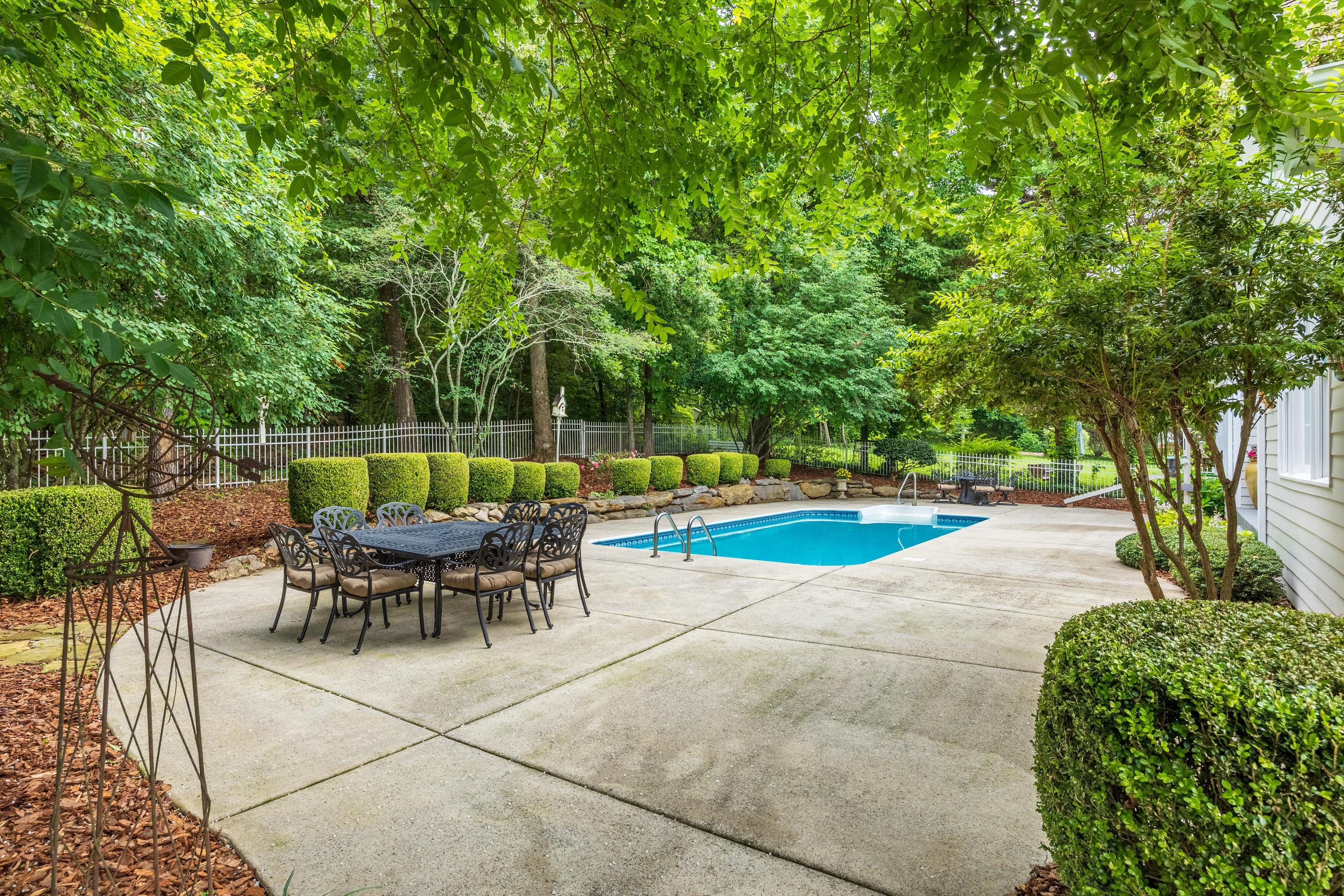 9545 Windrose Circle