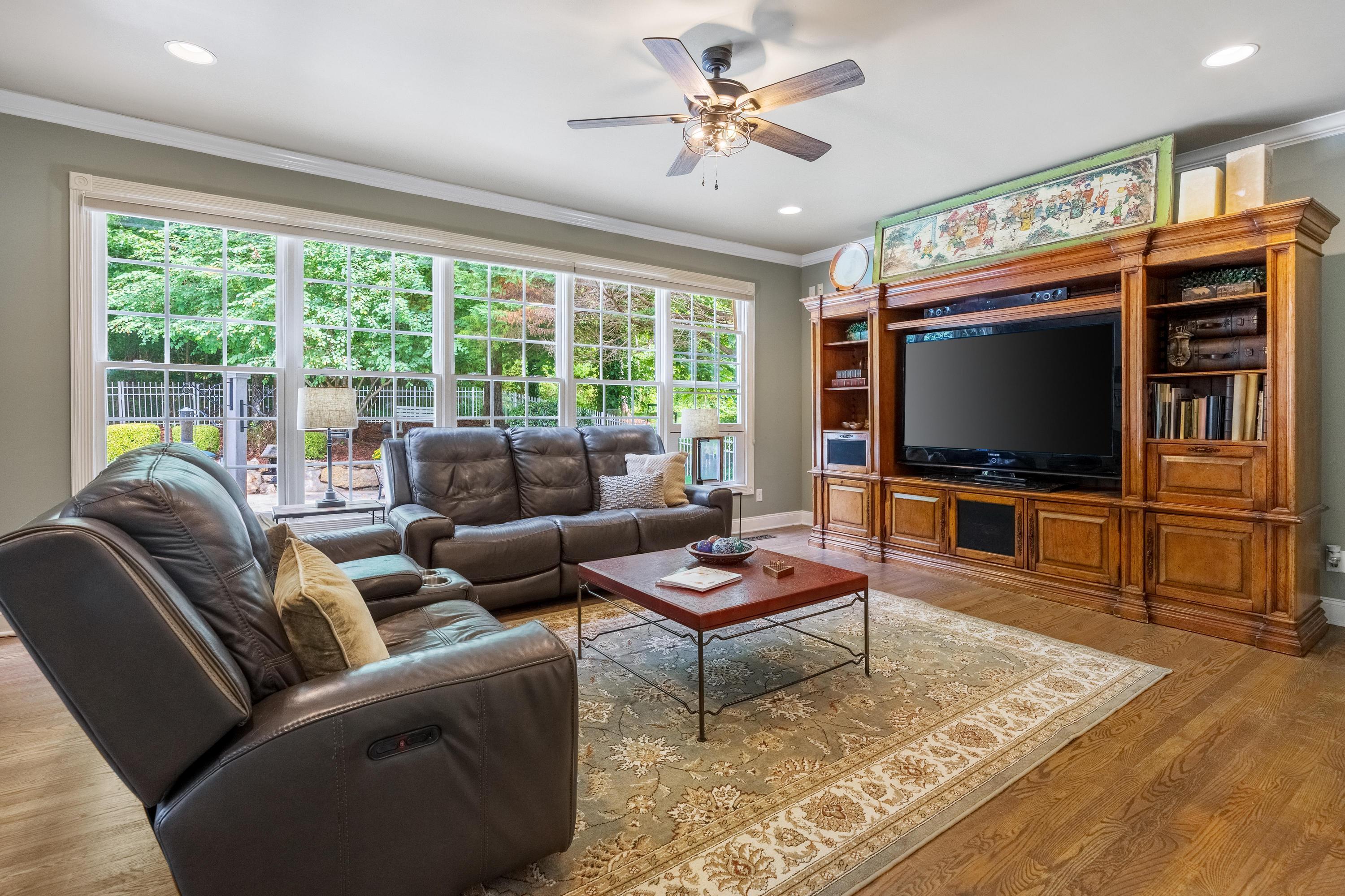 9545 Windrose Circle