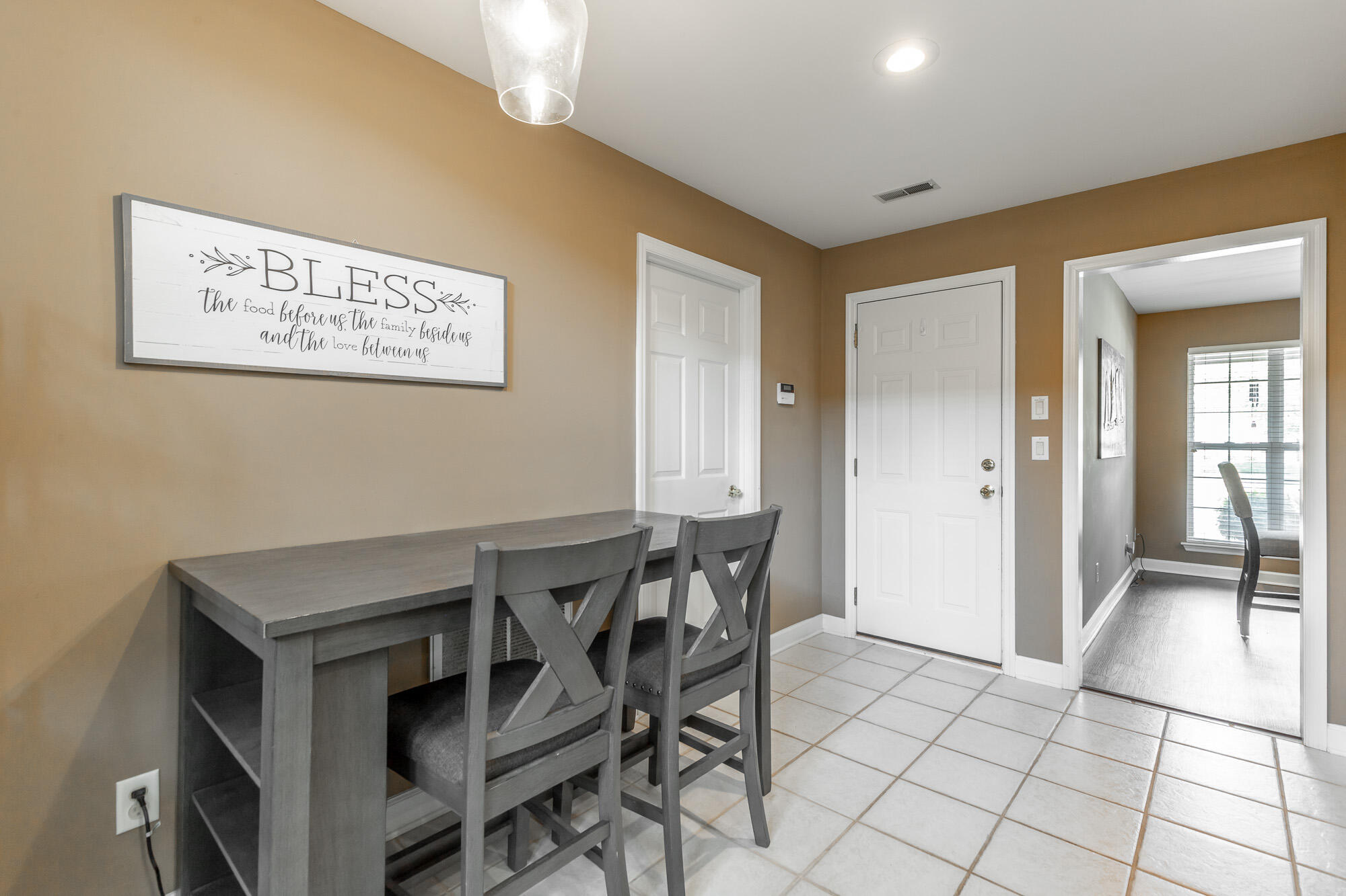 2414 Columbine Trail