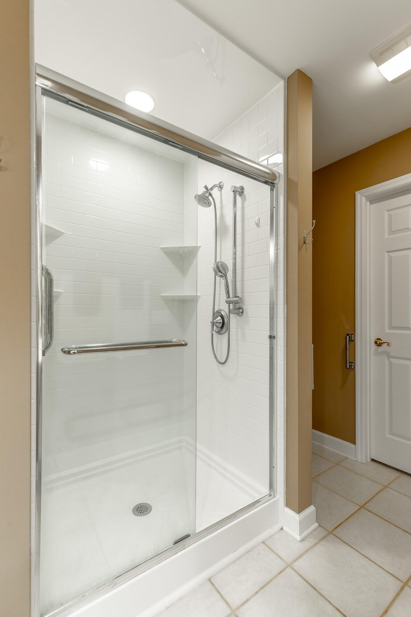 2414 Columbine Trail