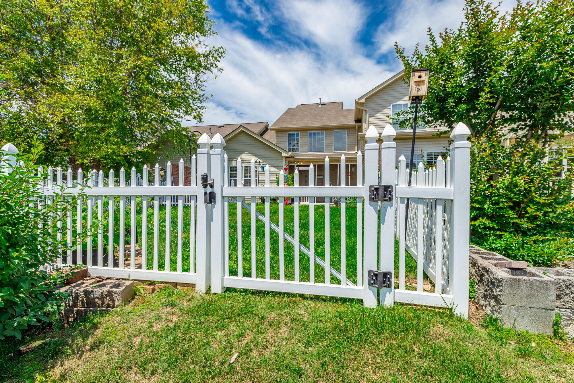 2414 Columbine Trail
