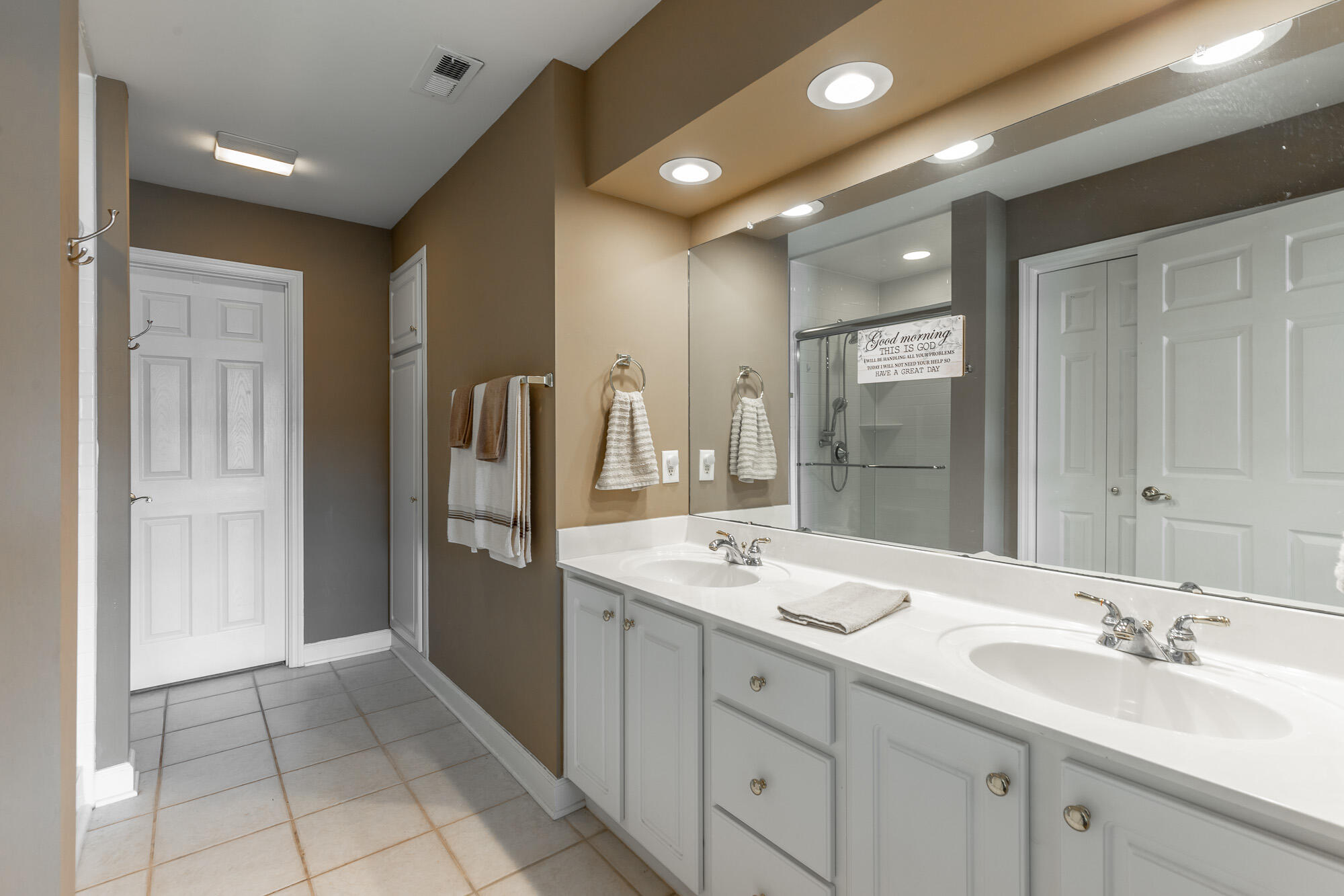 2414 Columbine Trail