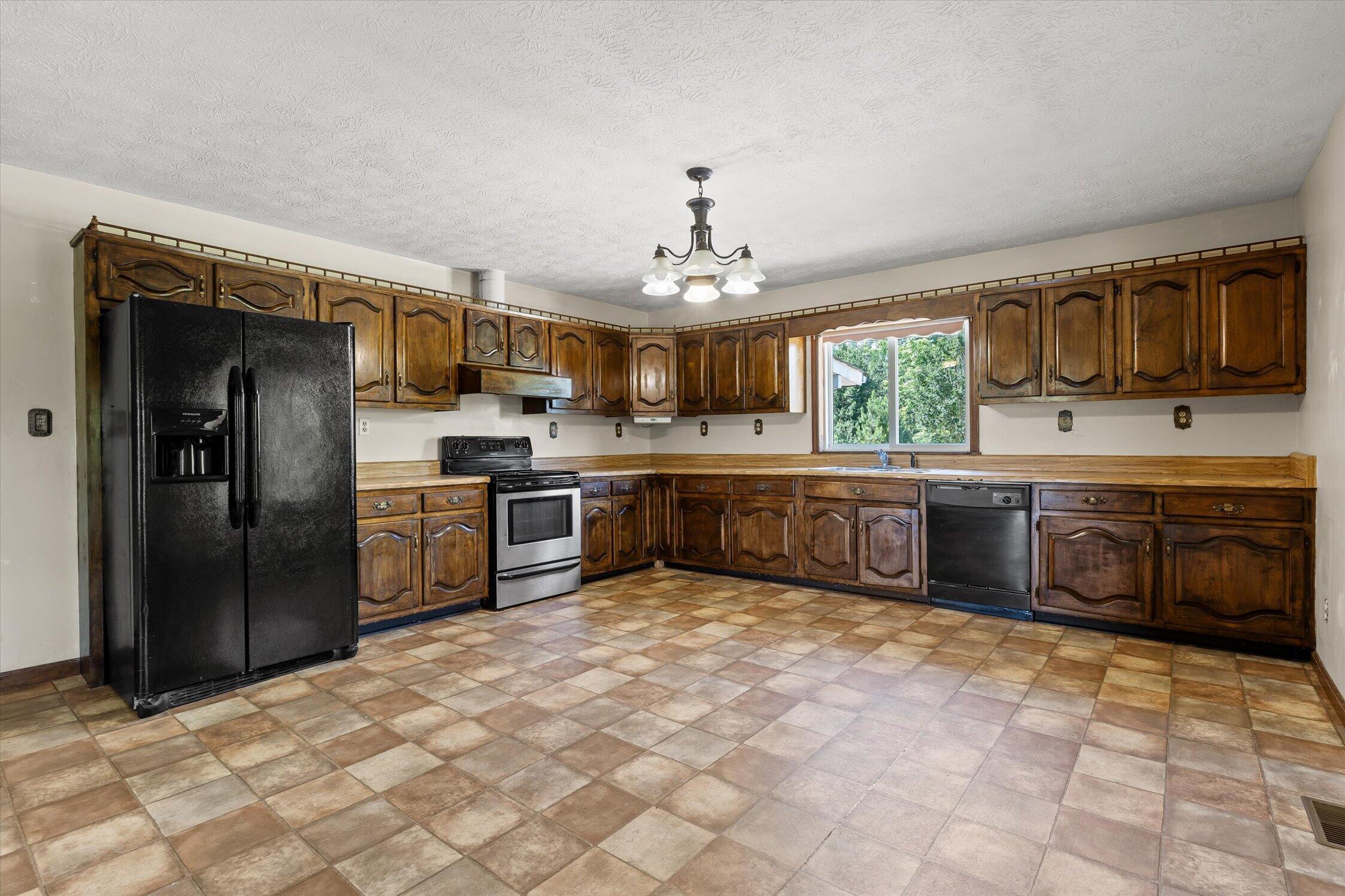 271 Anderson Road