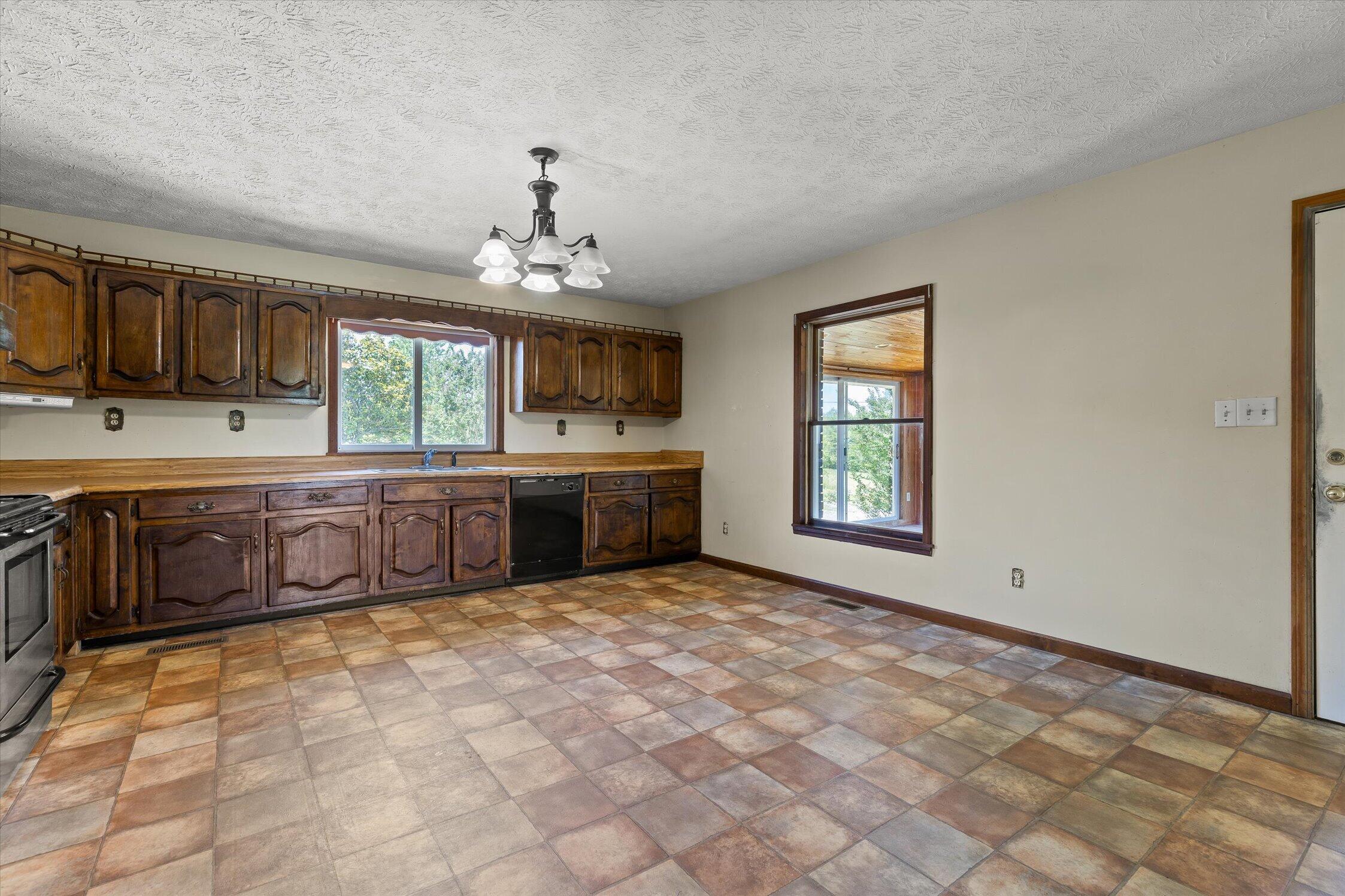 271 Anderson Road