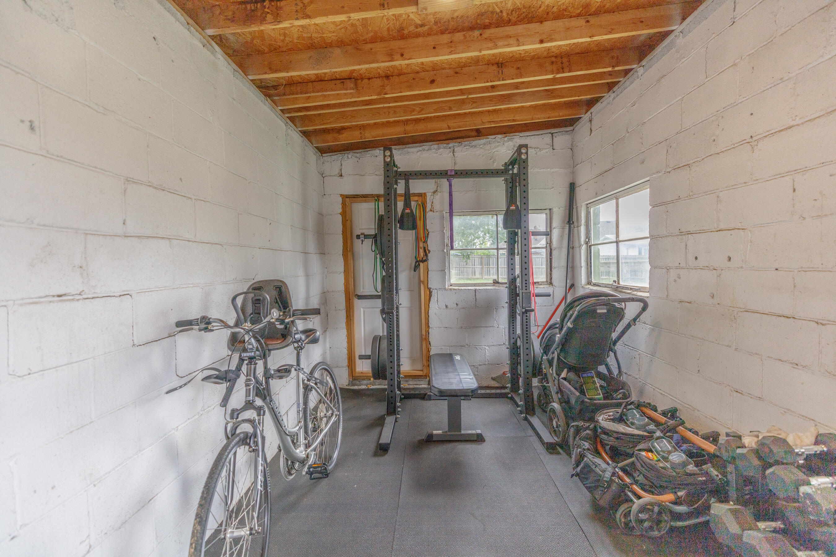 907 S Highland Park