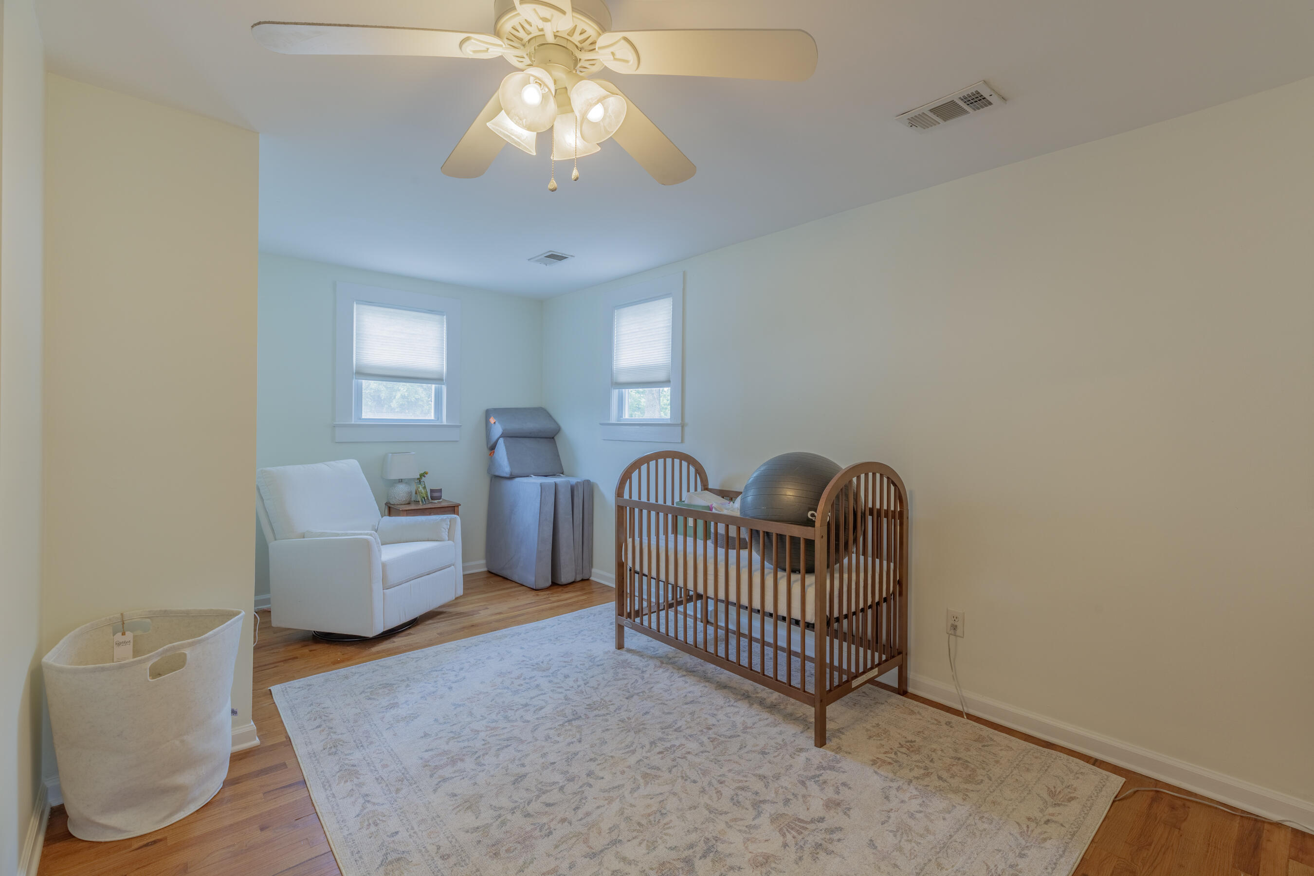 907 S Highland Park