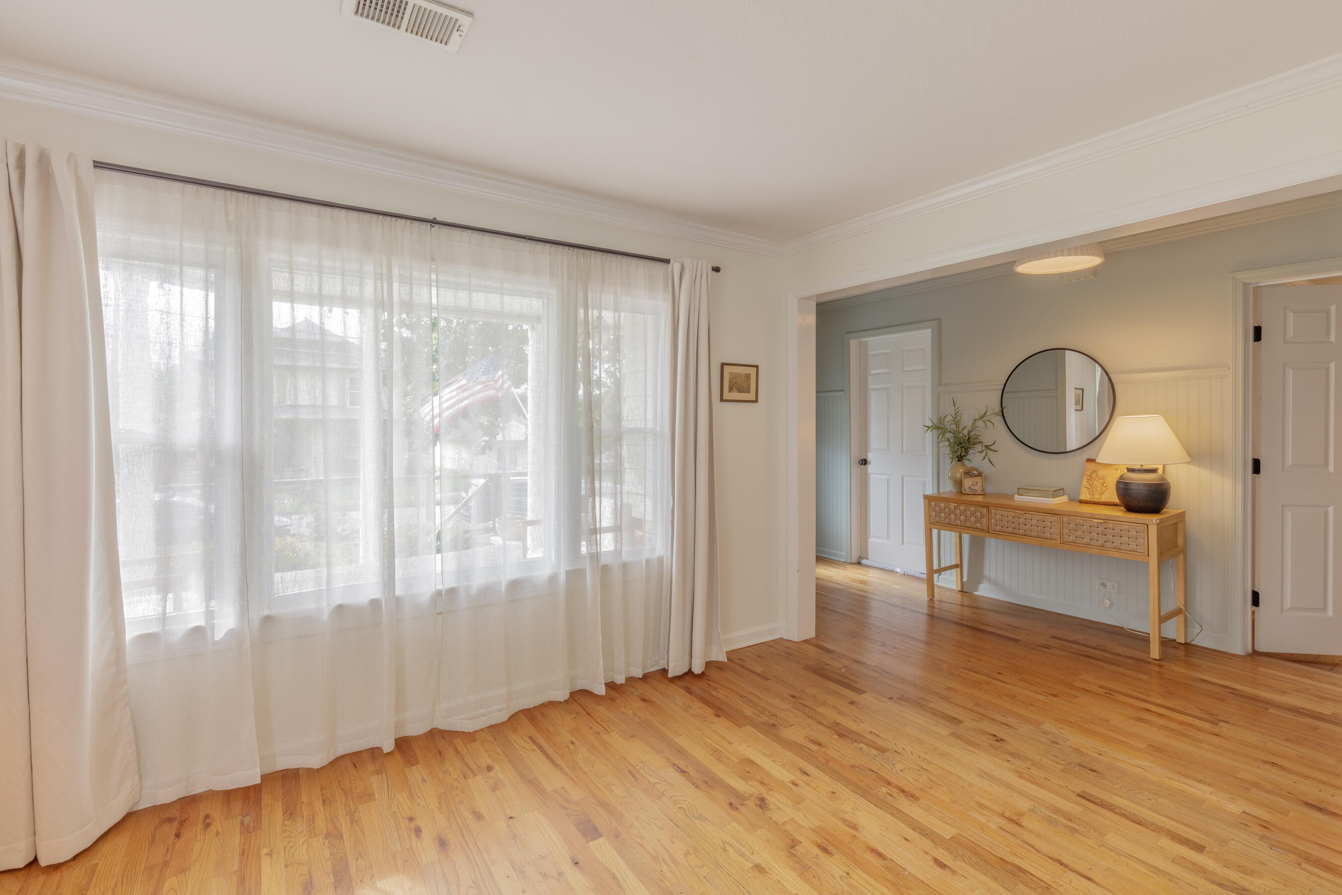 907 S Highland Park