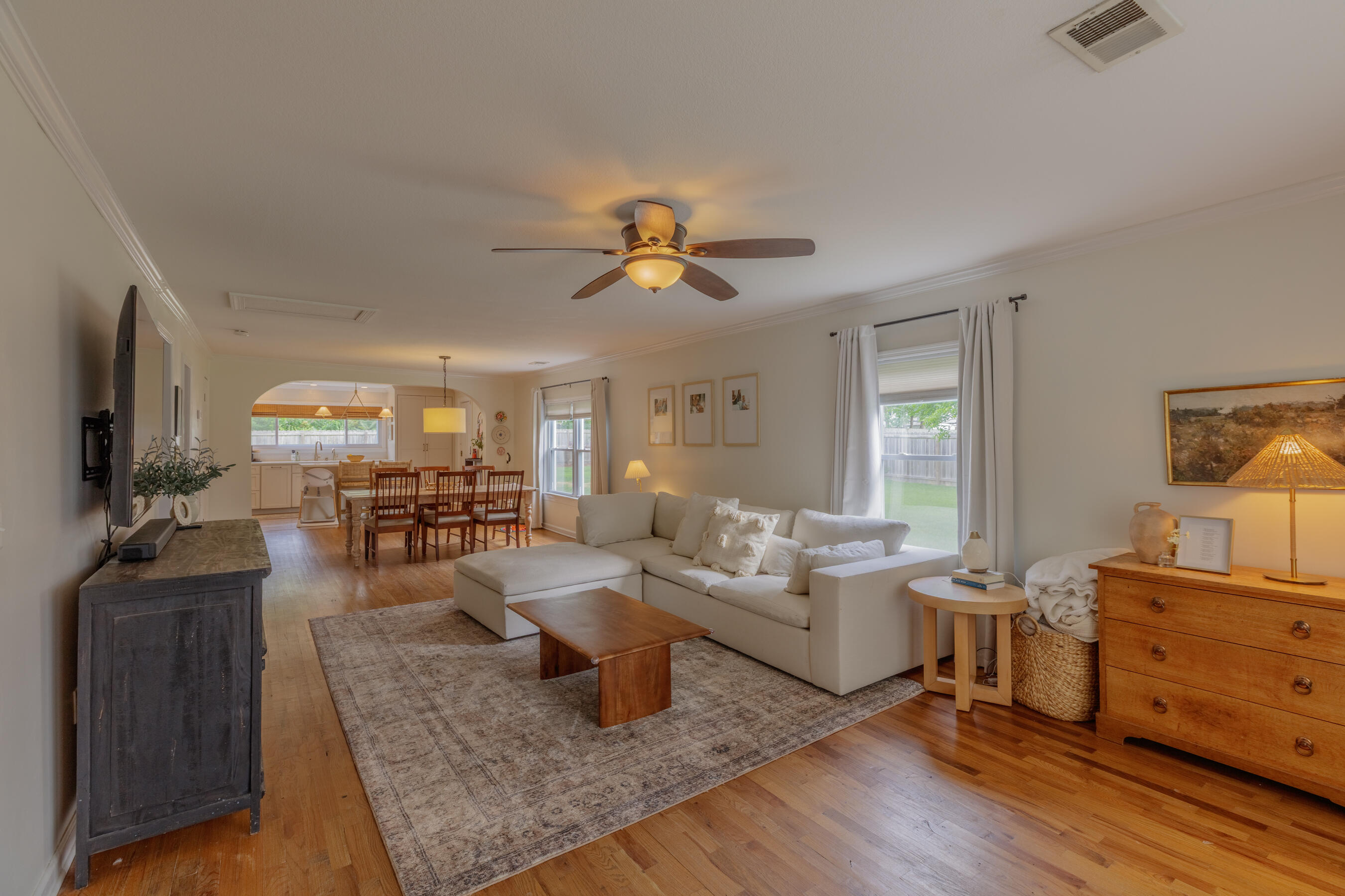 907 S Highland Park
