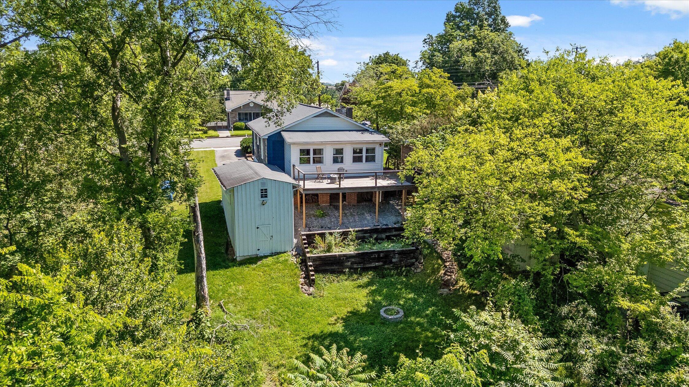 720 Mount Vernon Avenue