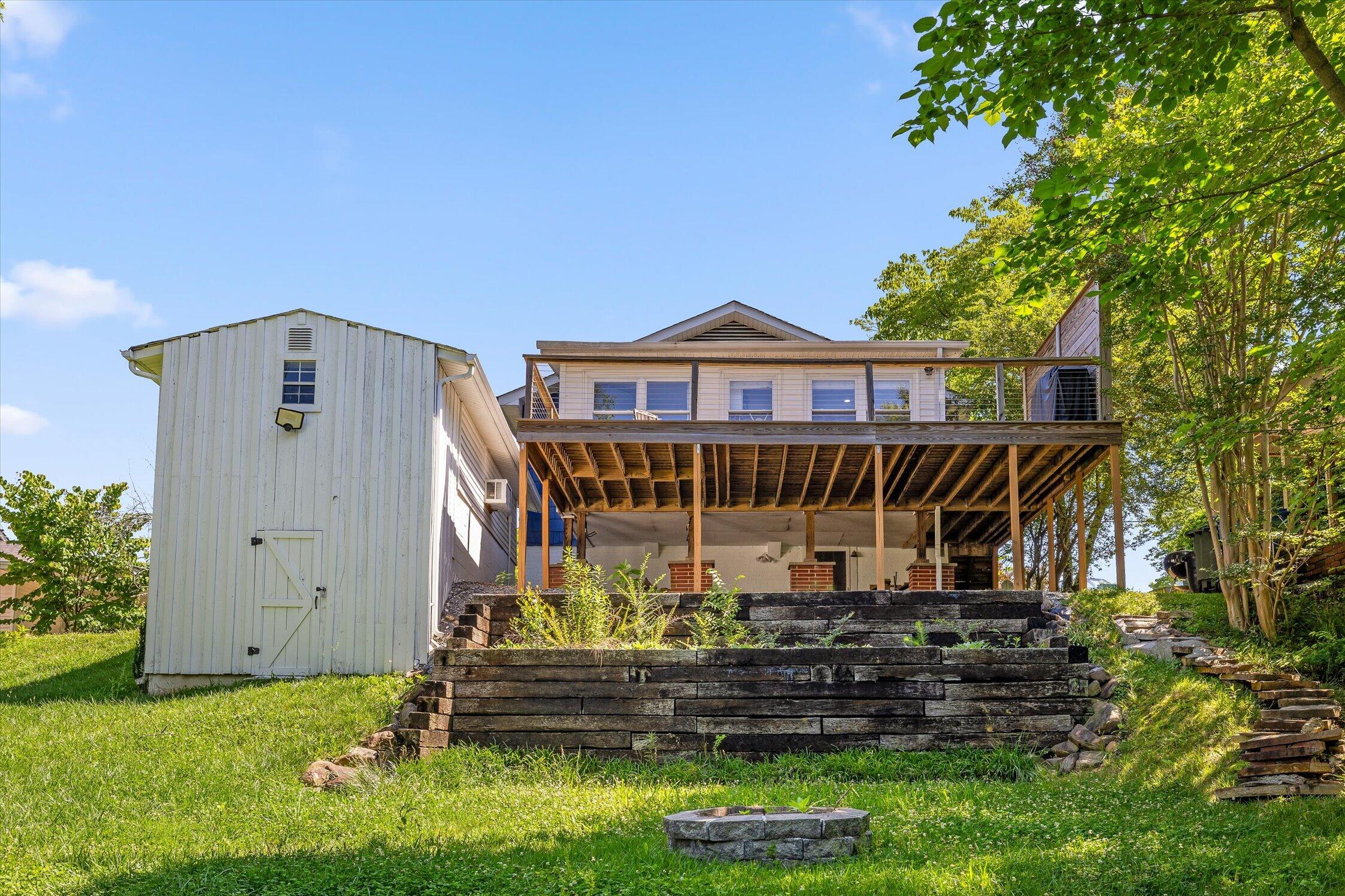 720 Mount Vernon Avenue