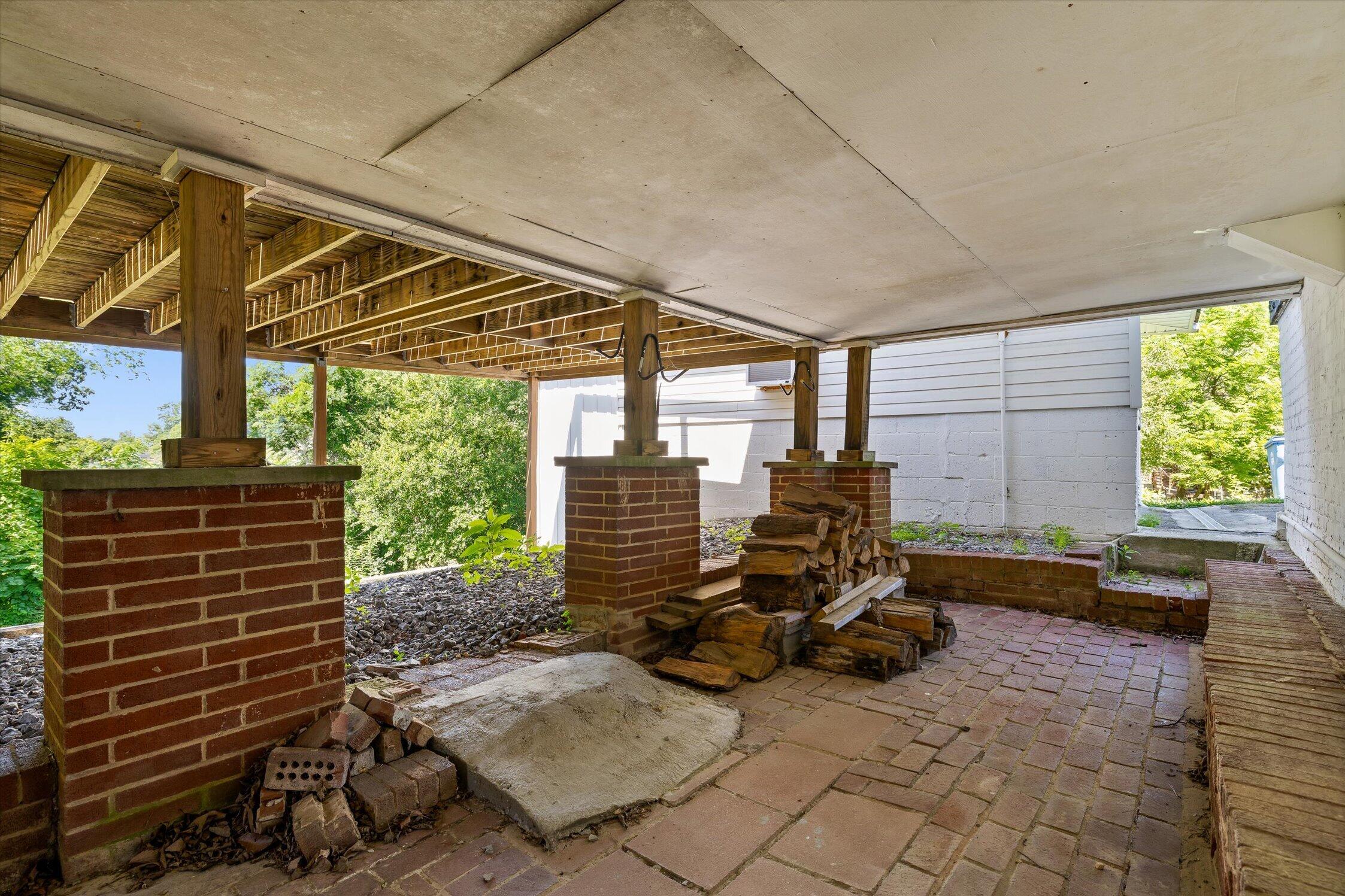 720 Mount Vernon Avenue