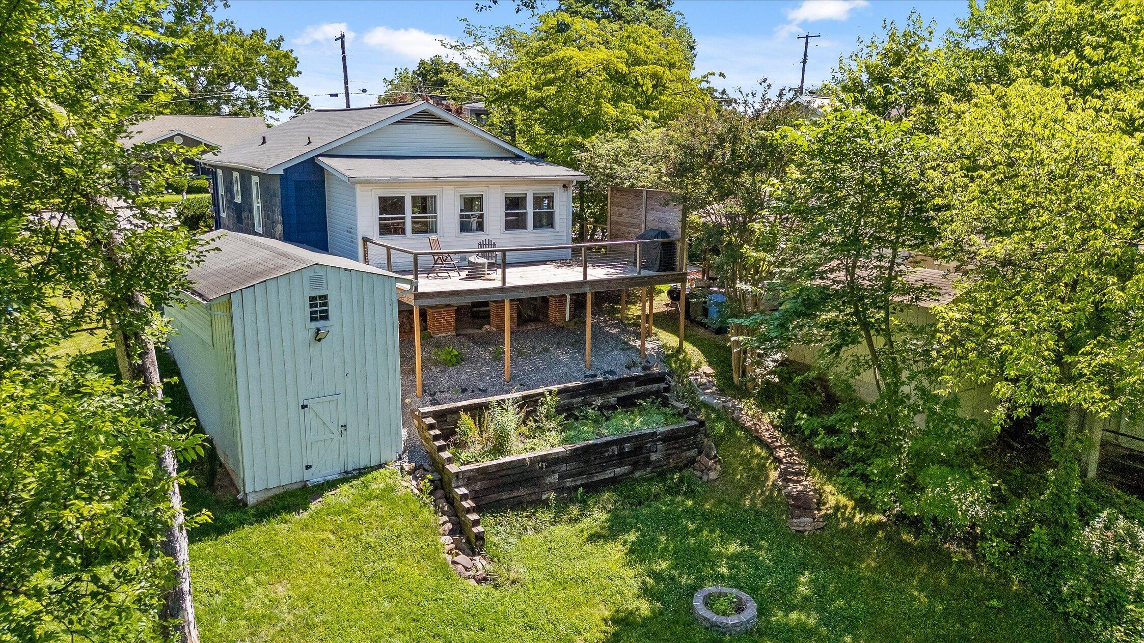 720 Mount Vernon Avenue