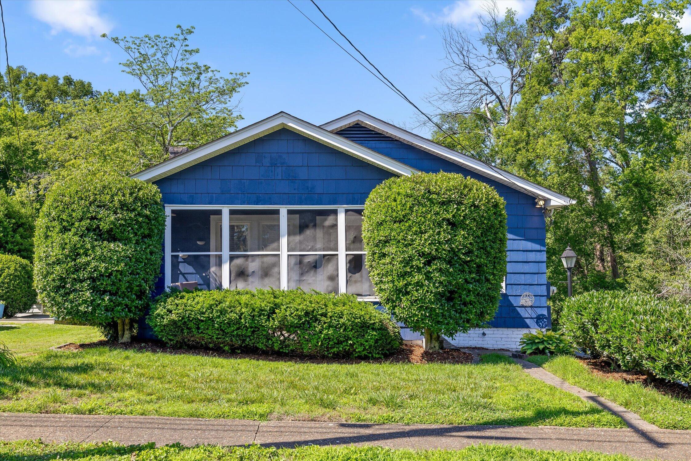 720 Mount Vernon Avenue