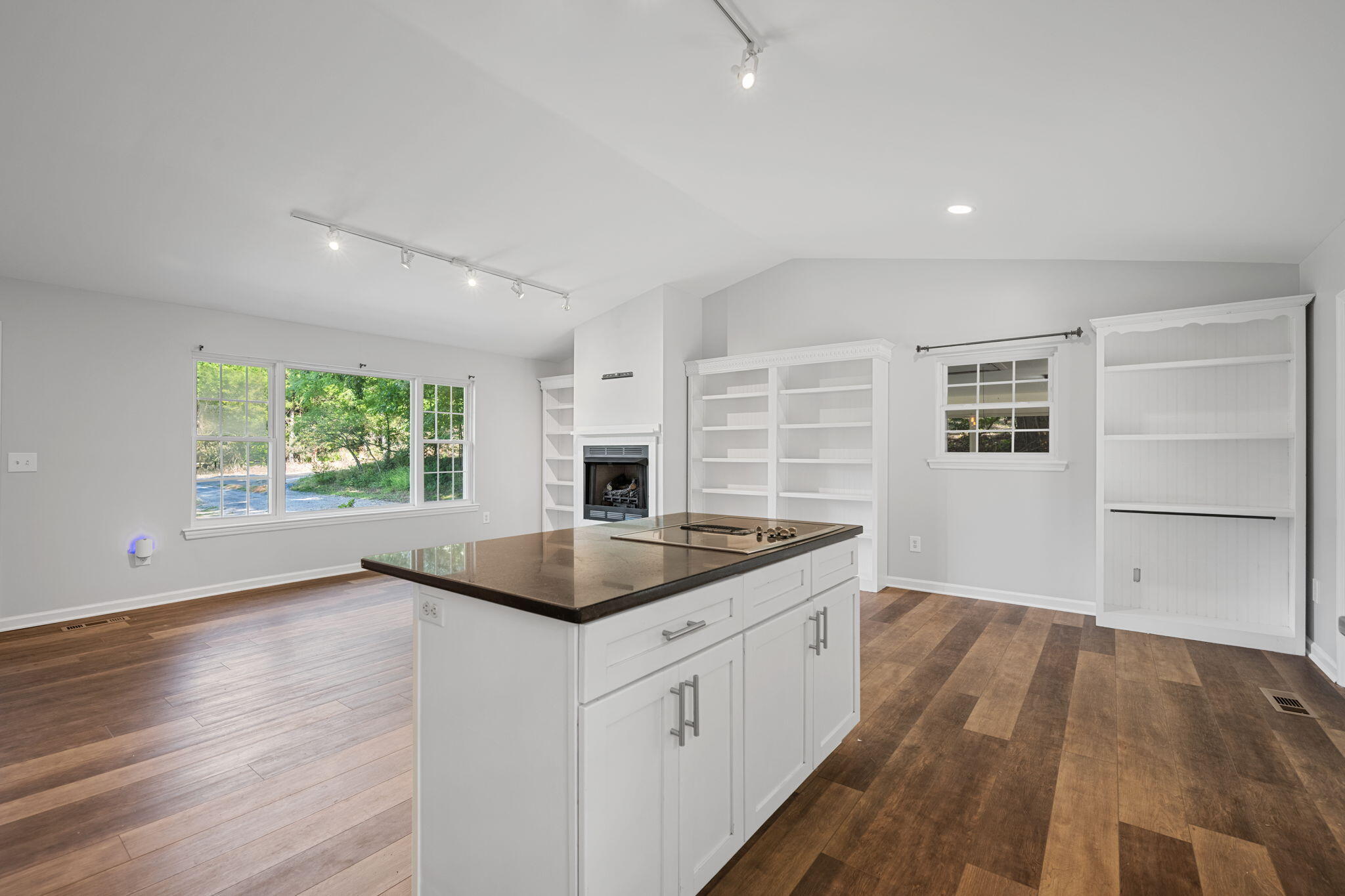 11025 Apison Pike