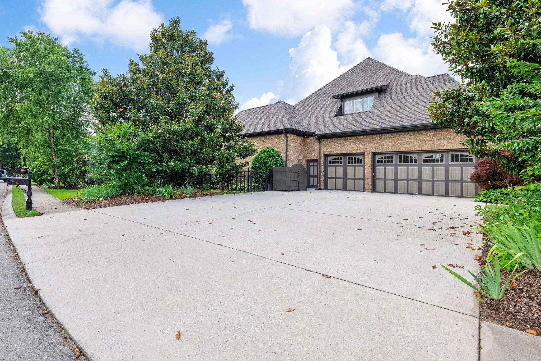 1299 Quiet Pond Drive