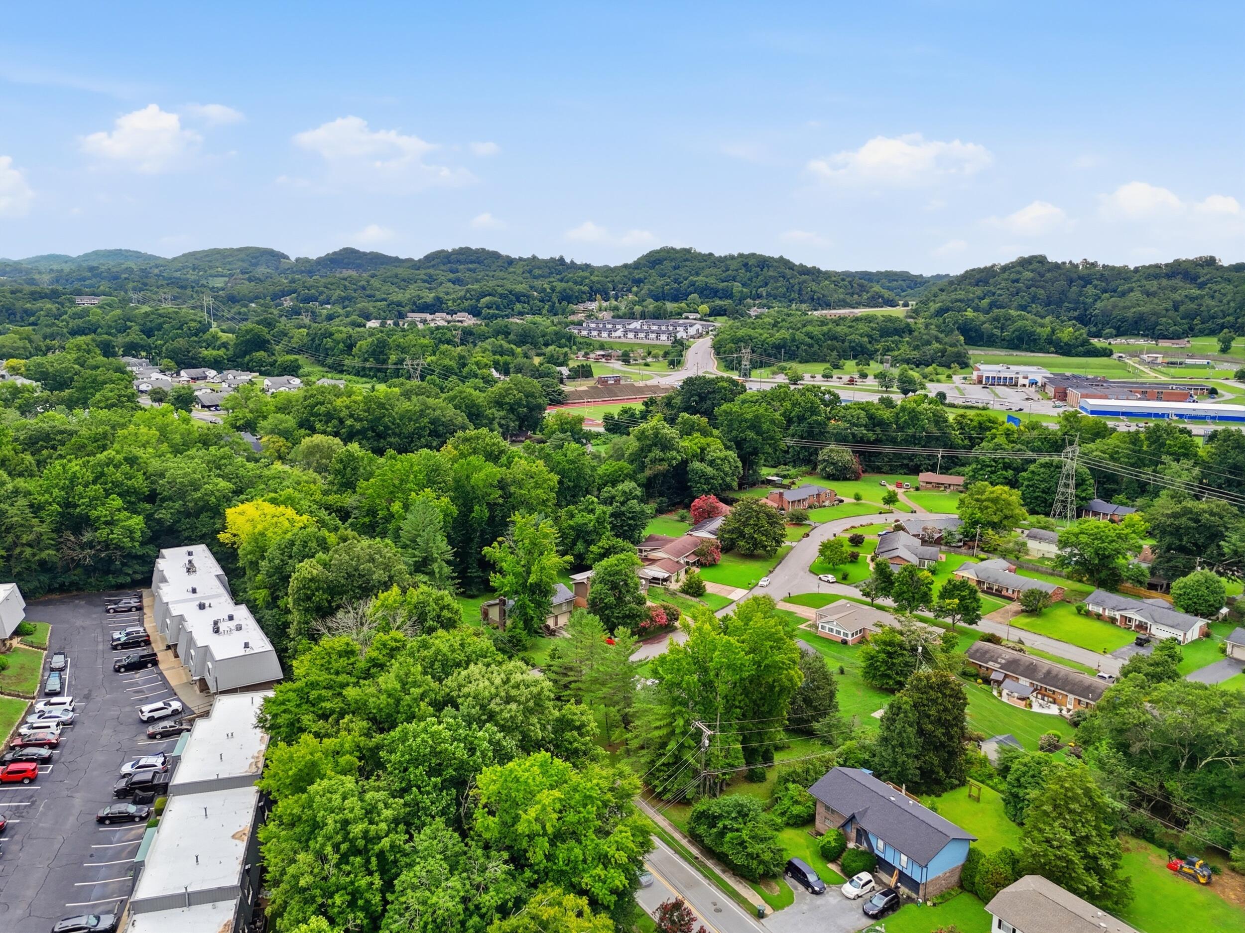 3562 Valley Trail