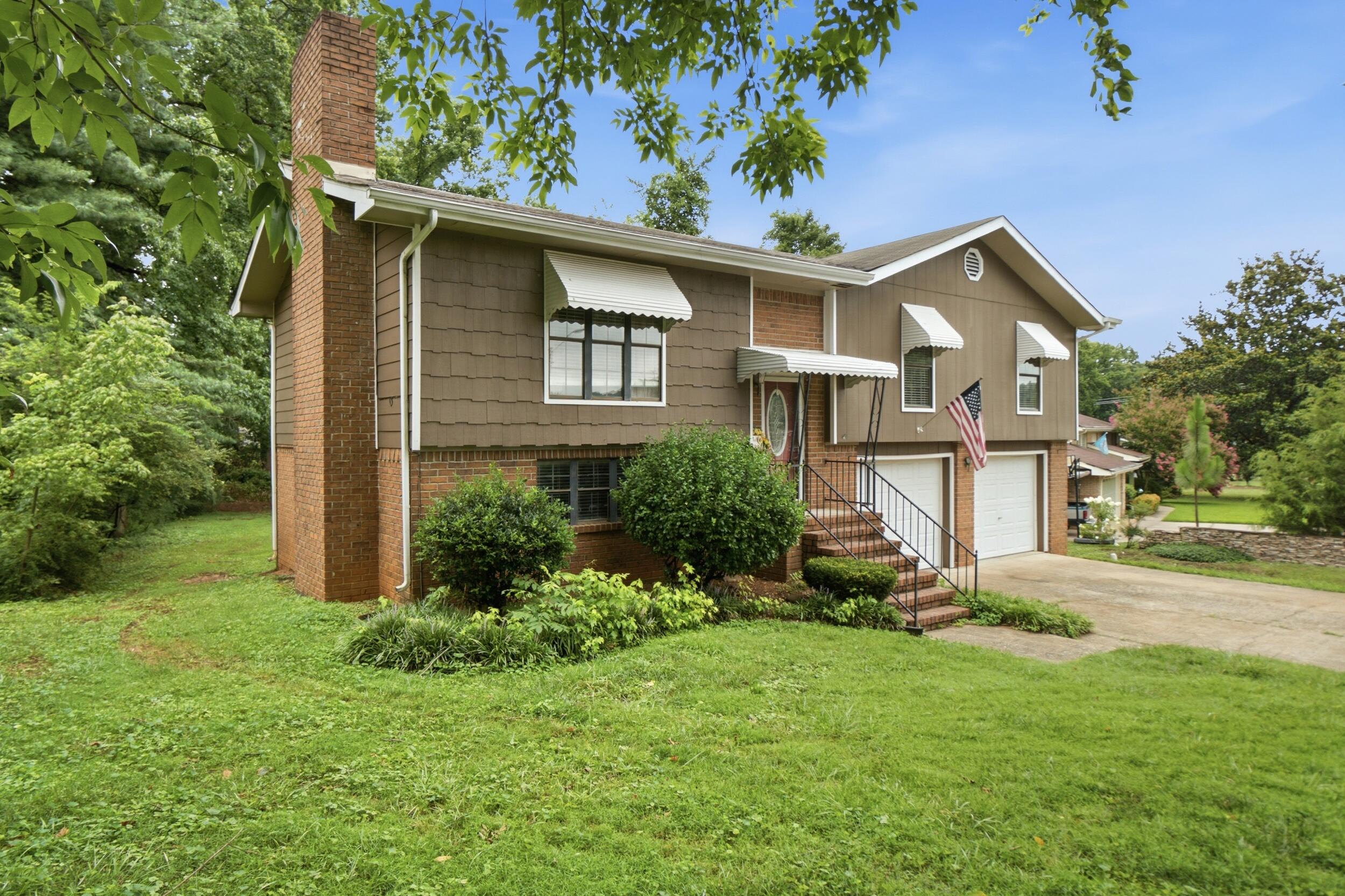 3562 Valley Trail