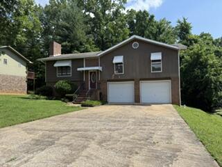 3562 Valley Trail