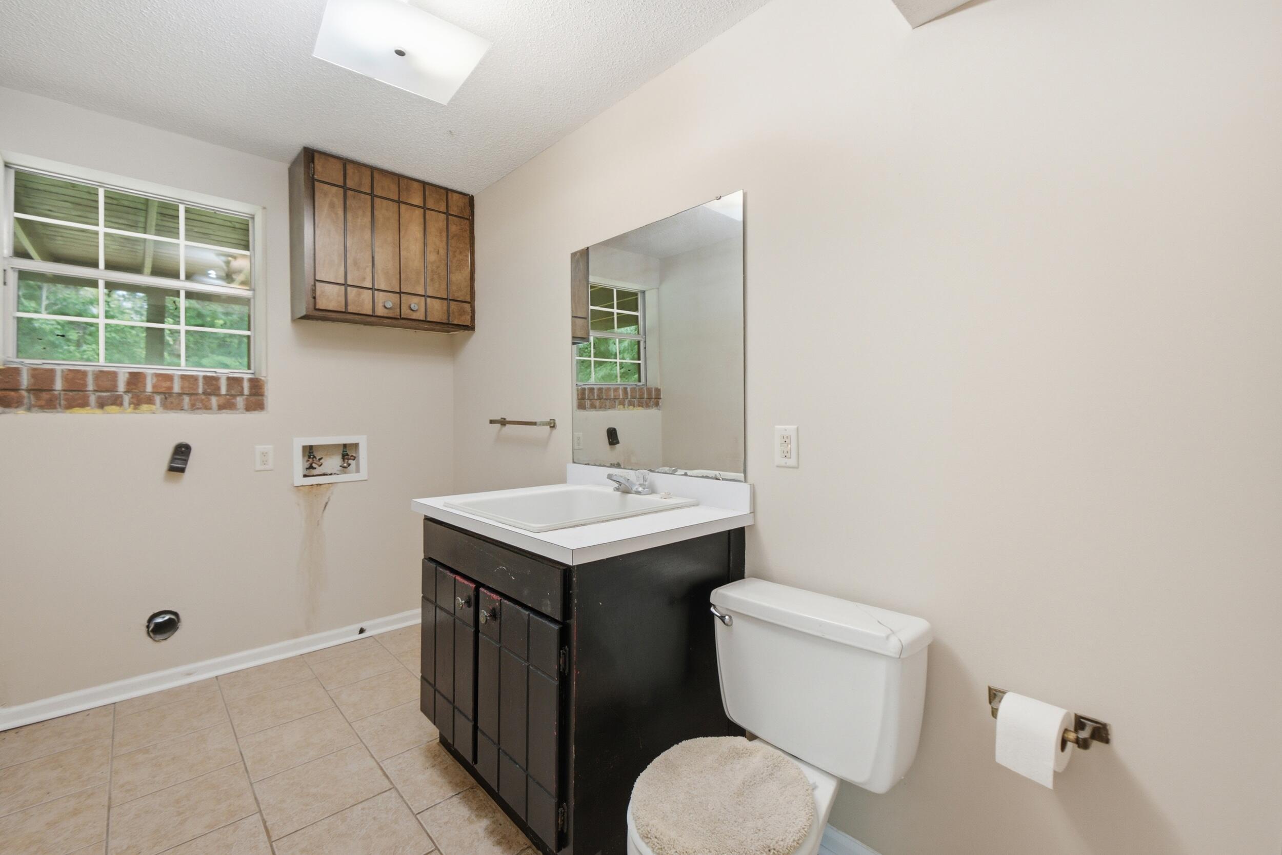 3562 Valley Trail