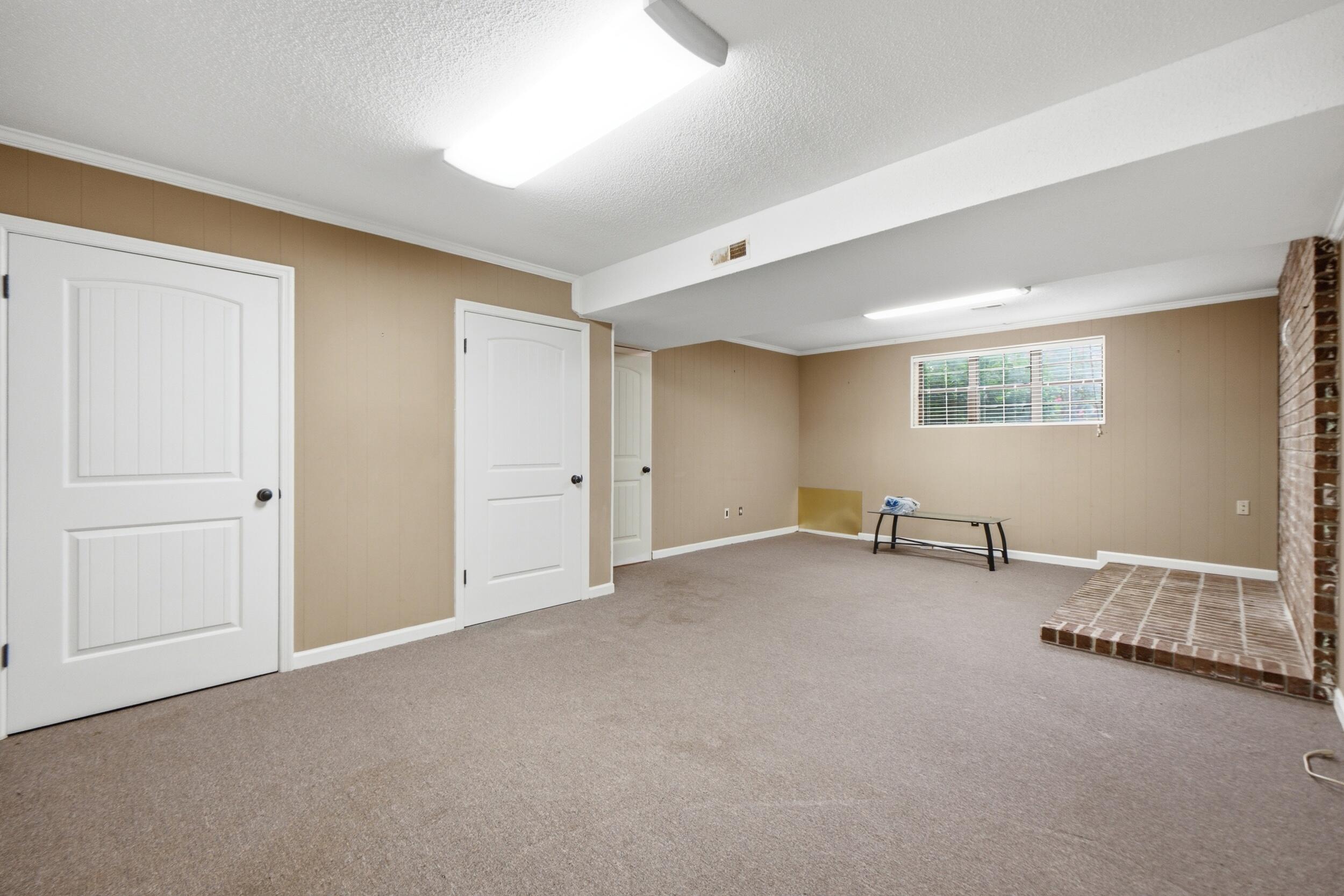 3562 Valley Trail