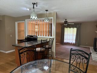 3562 Valley Trail