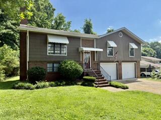 3562 Valley Trail