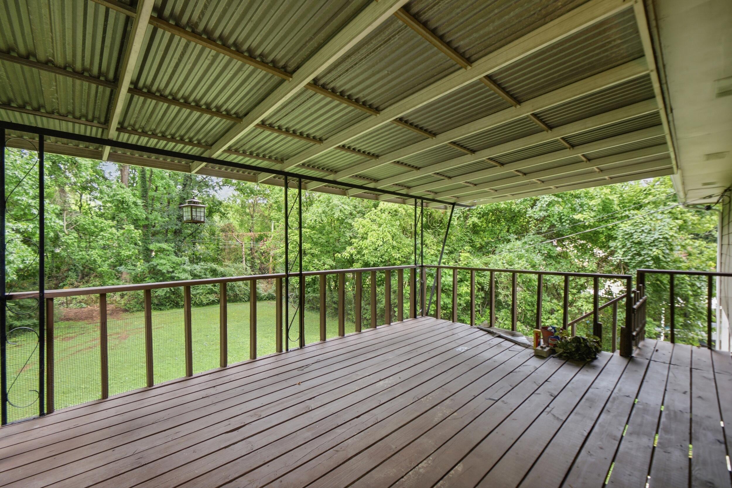 3562 Valley Trail