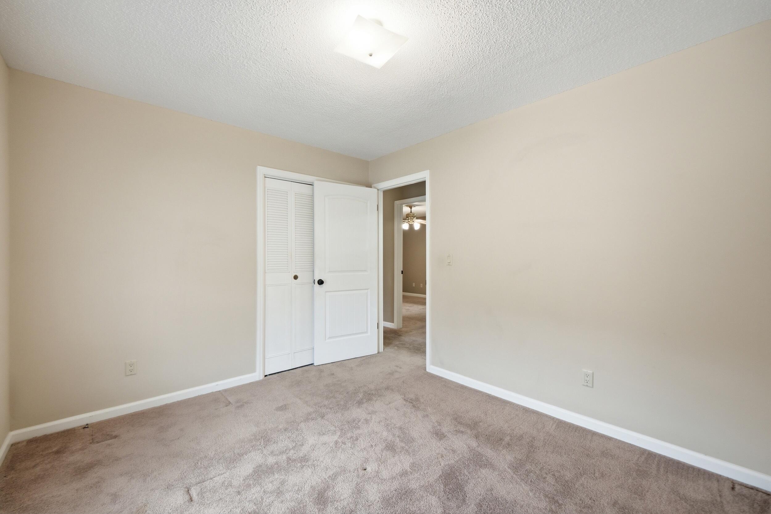 3562 Valley Trail