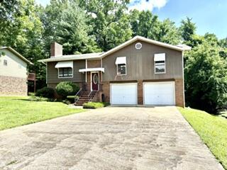 3562 Valley Trail