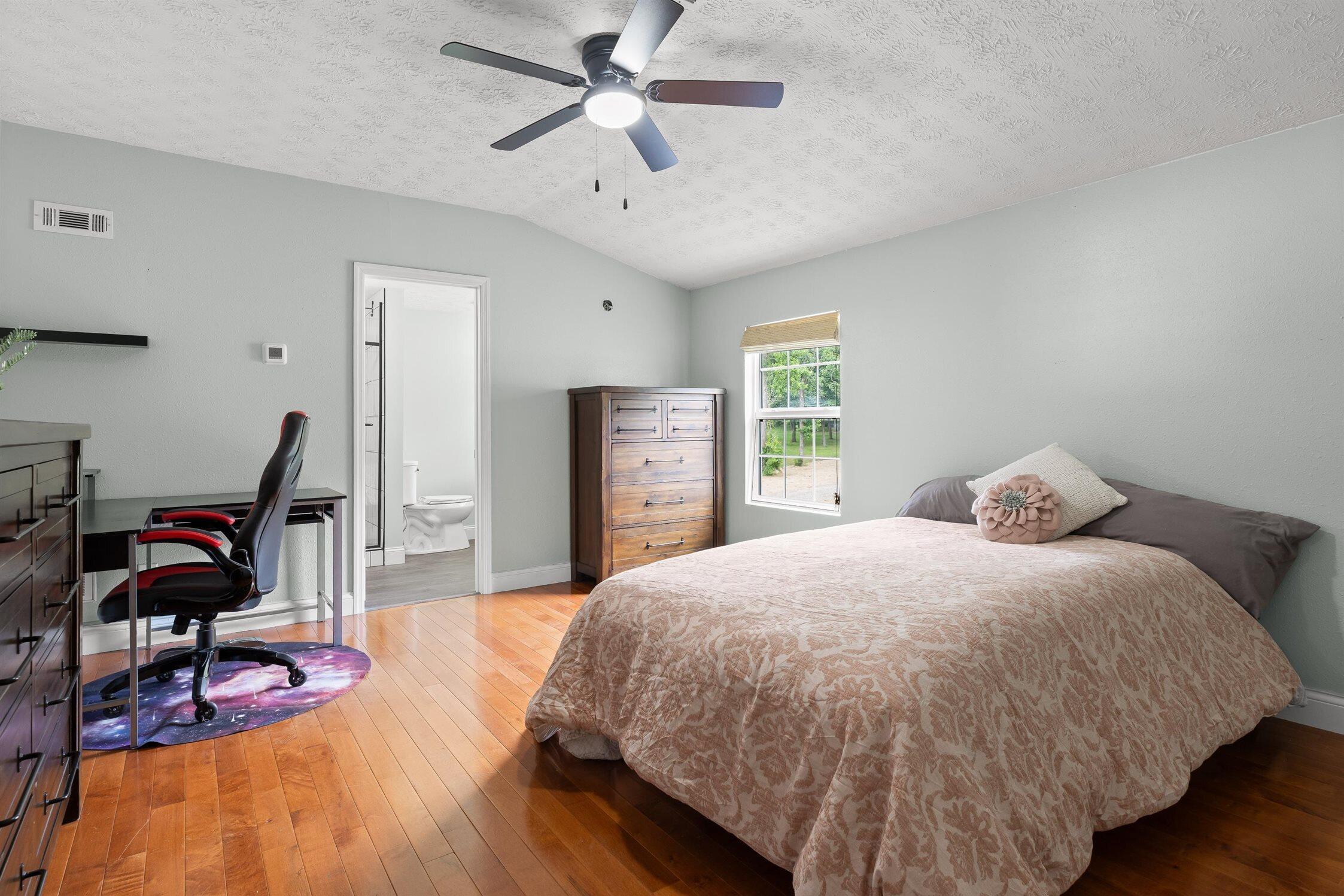 9853 Hixson Pike