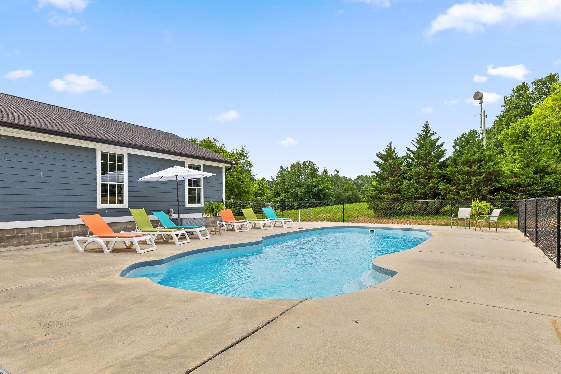 9853 Hixson Pike